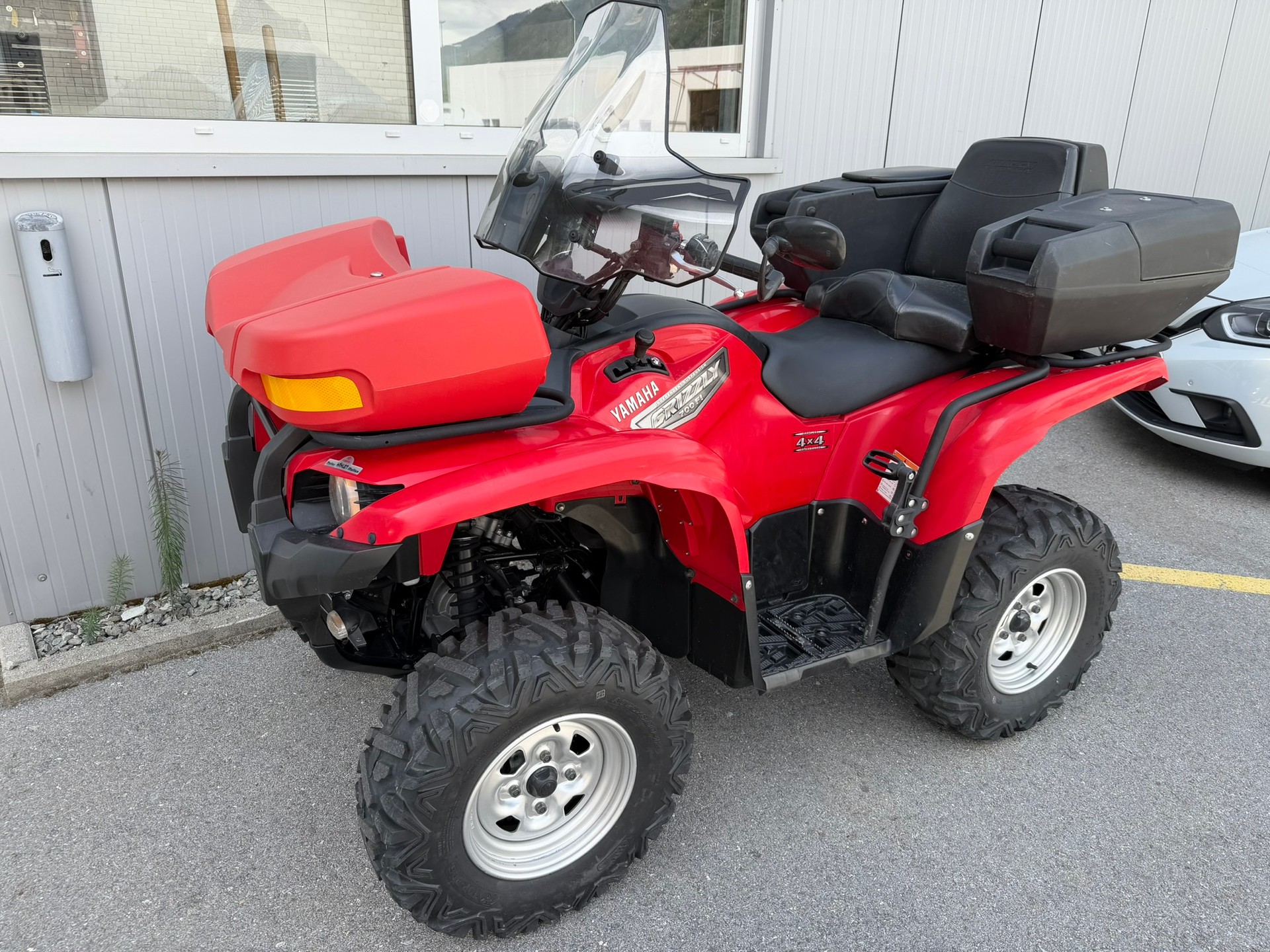 YAMAHA YFM 700 Grizzly 4x4-showroom-element-1