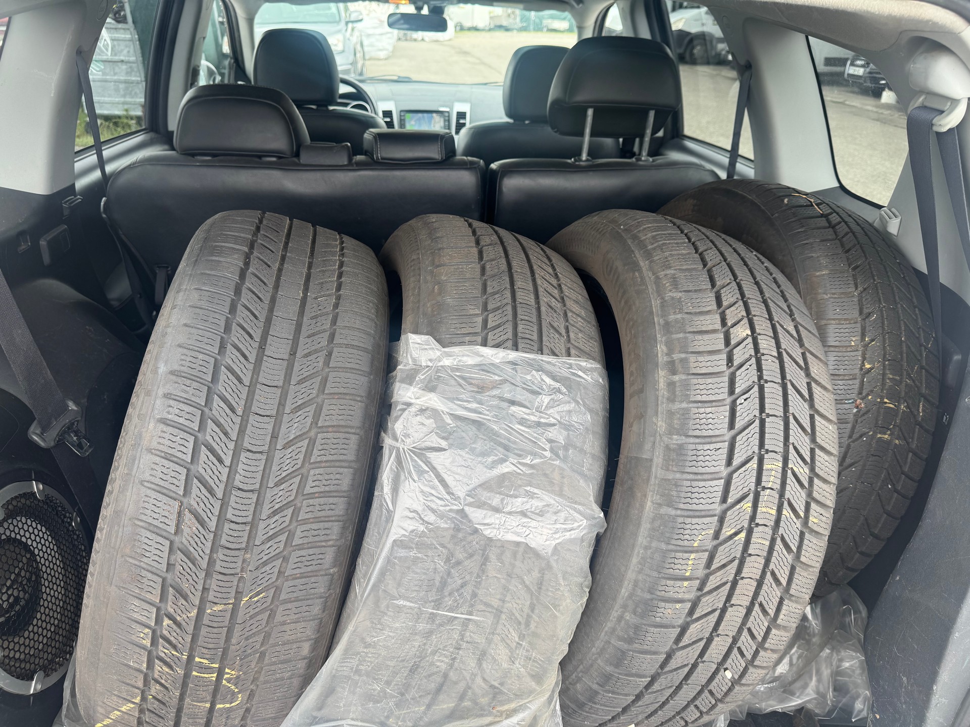 MITSUBISHI Outlander 2.2 DID Navigator 4WD-image-7