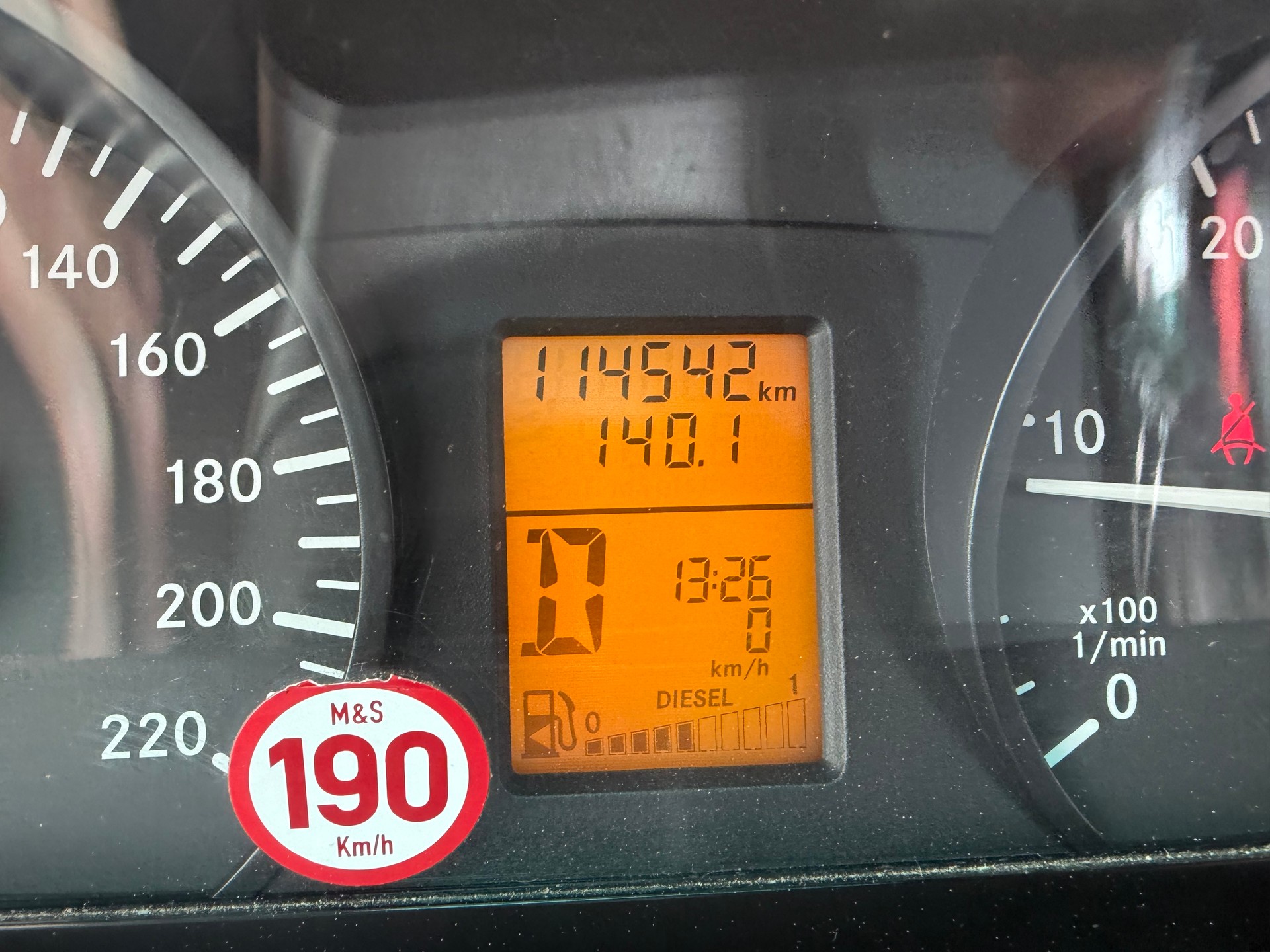 MERCEDES-BENZ Vito 116 CDI Blue Efficiency EL 4Matic A-image-9