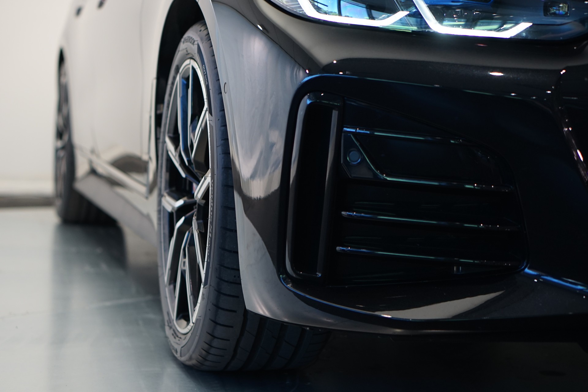BMW M440i xDrive 48V Gran Coupé Steptronic *CH-Fahrzeug* *M Sportsitze* *Laser*-image-43