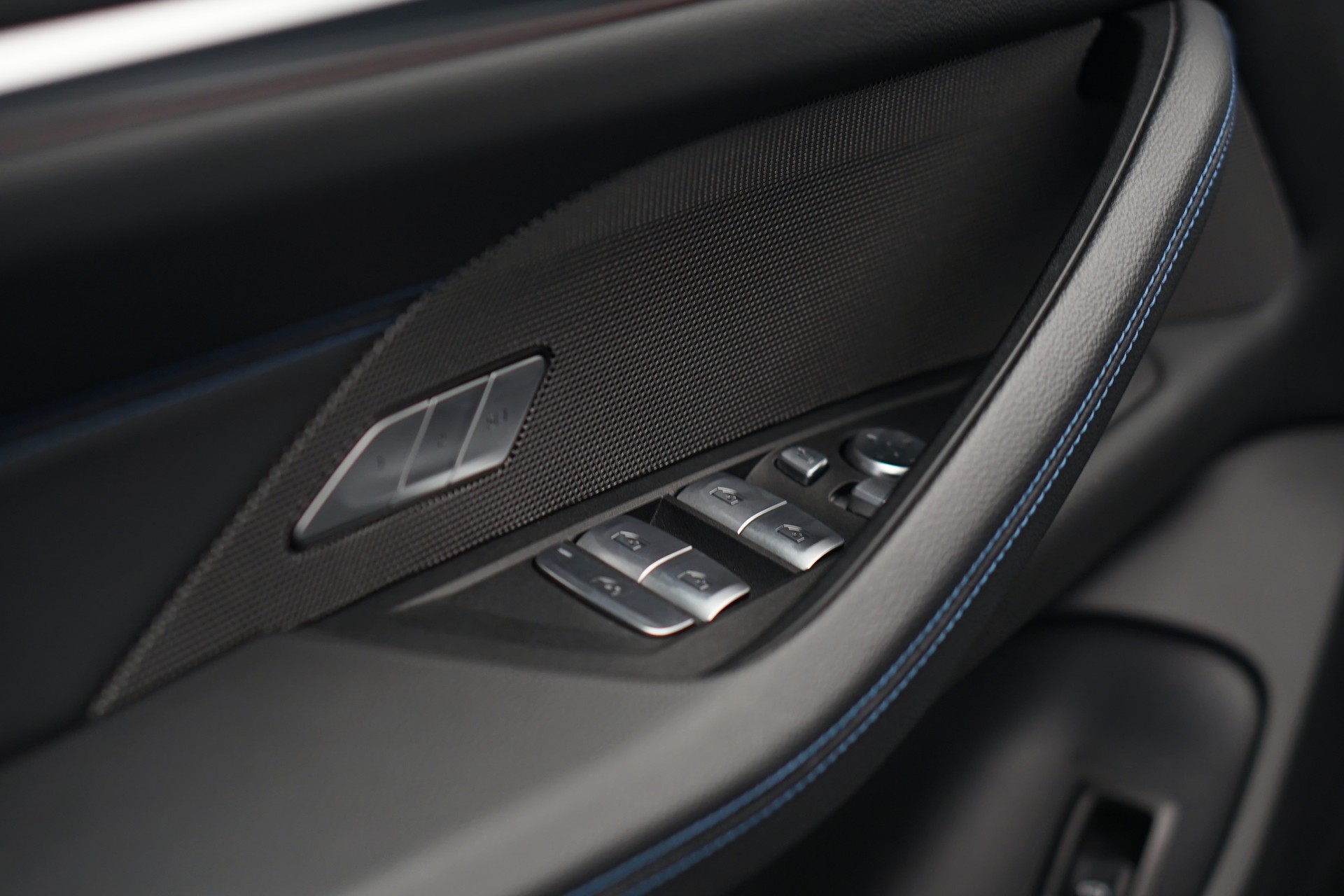 BMW M440i xDrive 48V Gran Coupé Steptronic *CH-Fahrzeug* *M Sportsitze* *Laser*-image-18