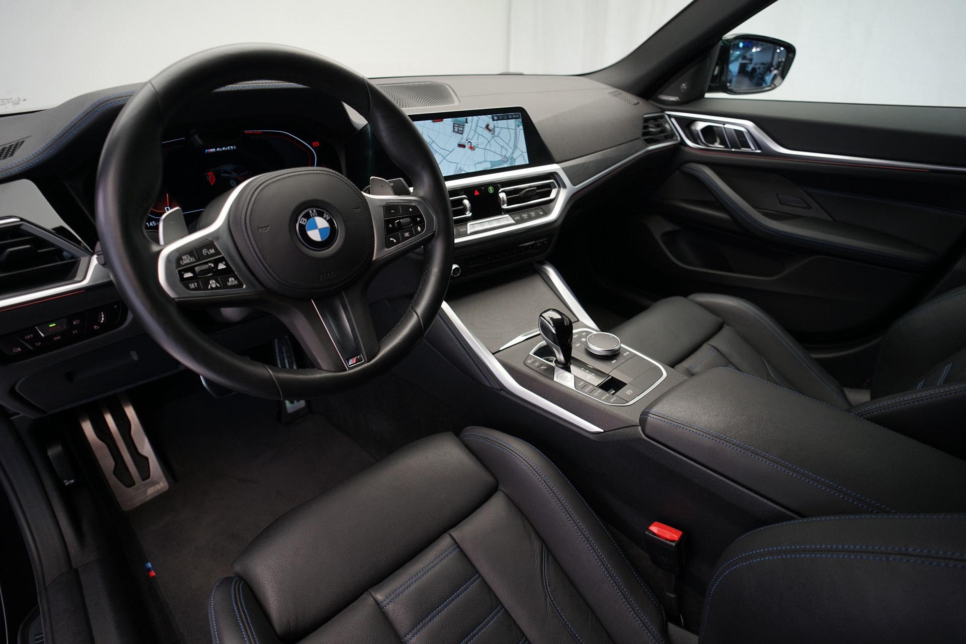 BMW M440i xDrive 48V Gran Coupé Steptronic *CH-Fahrzeug* *M Sportsitze* *Laser*-image-13