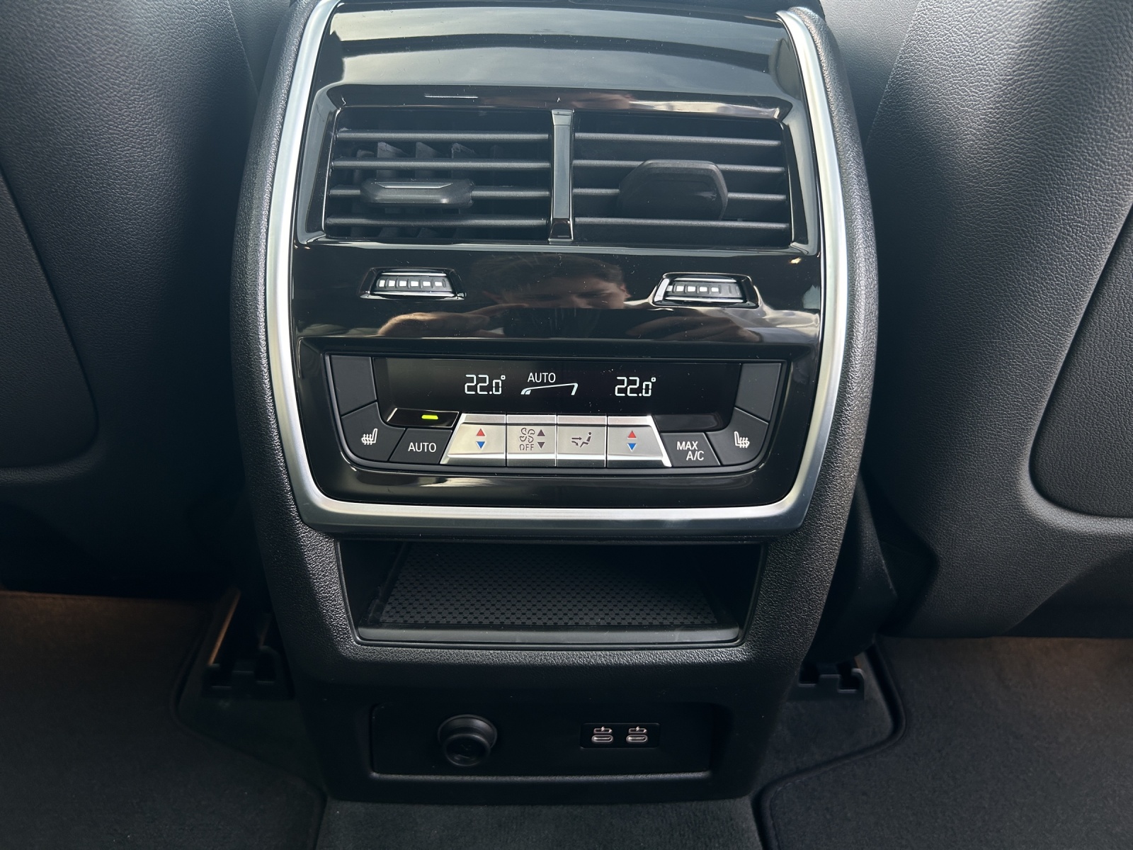BMW X5 40i xDrive SAG-image-16