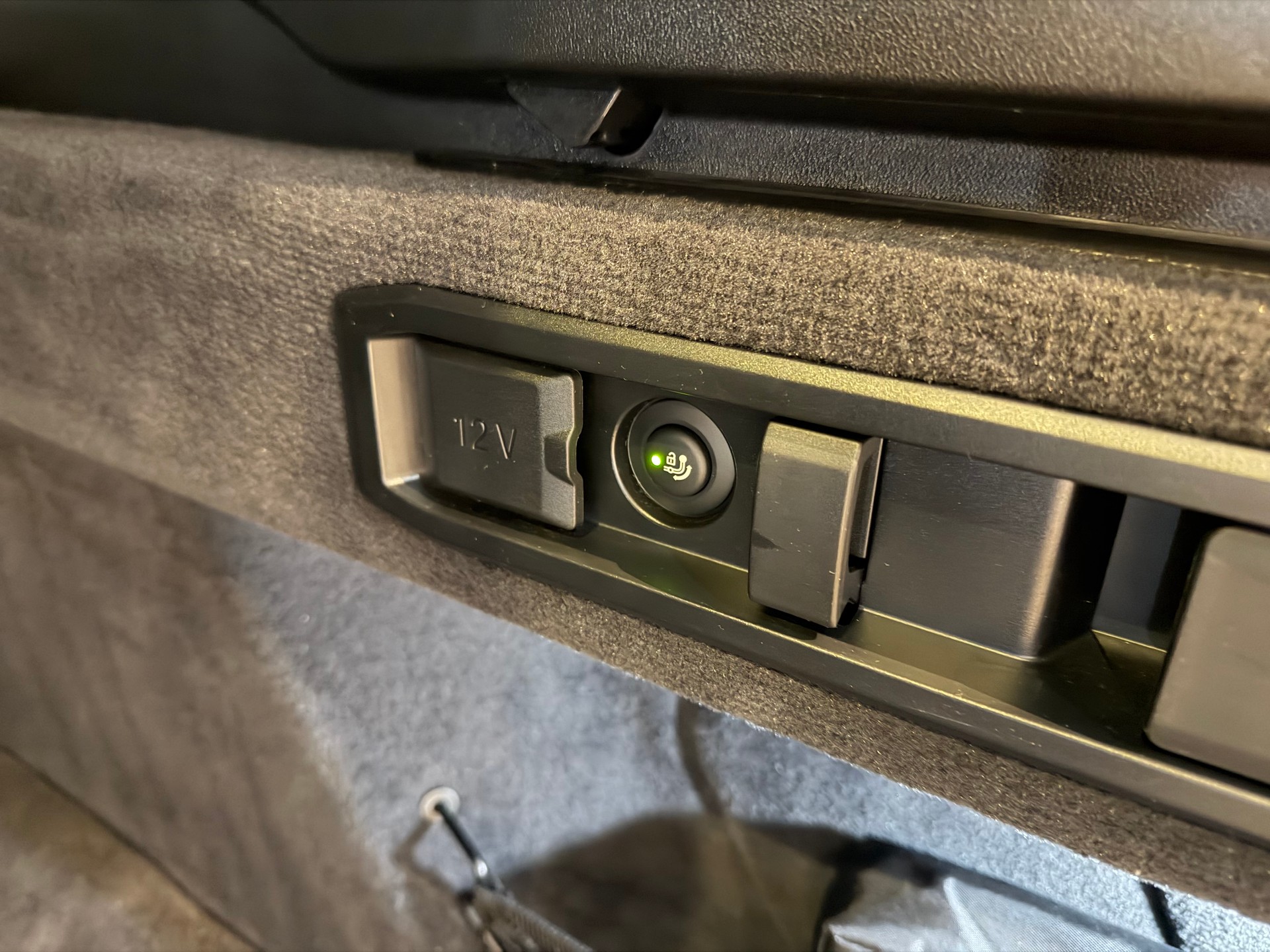 BMW 520d xDrive Touring-image-9