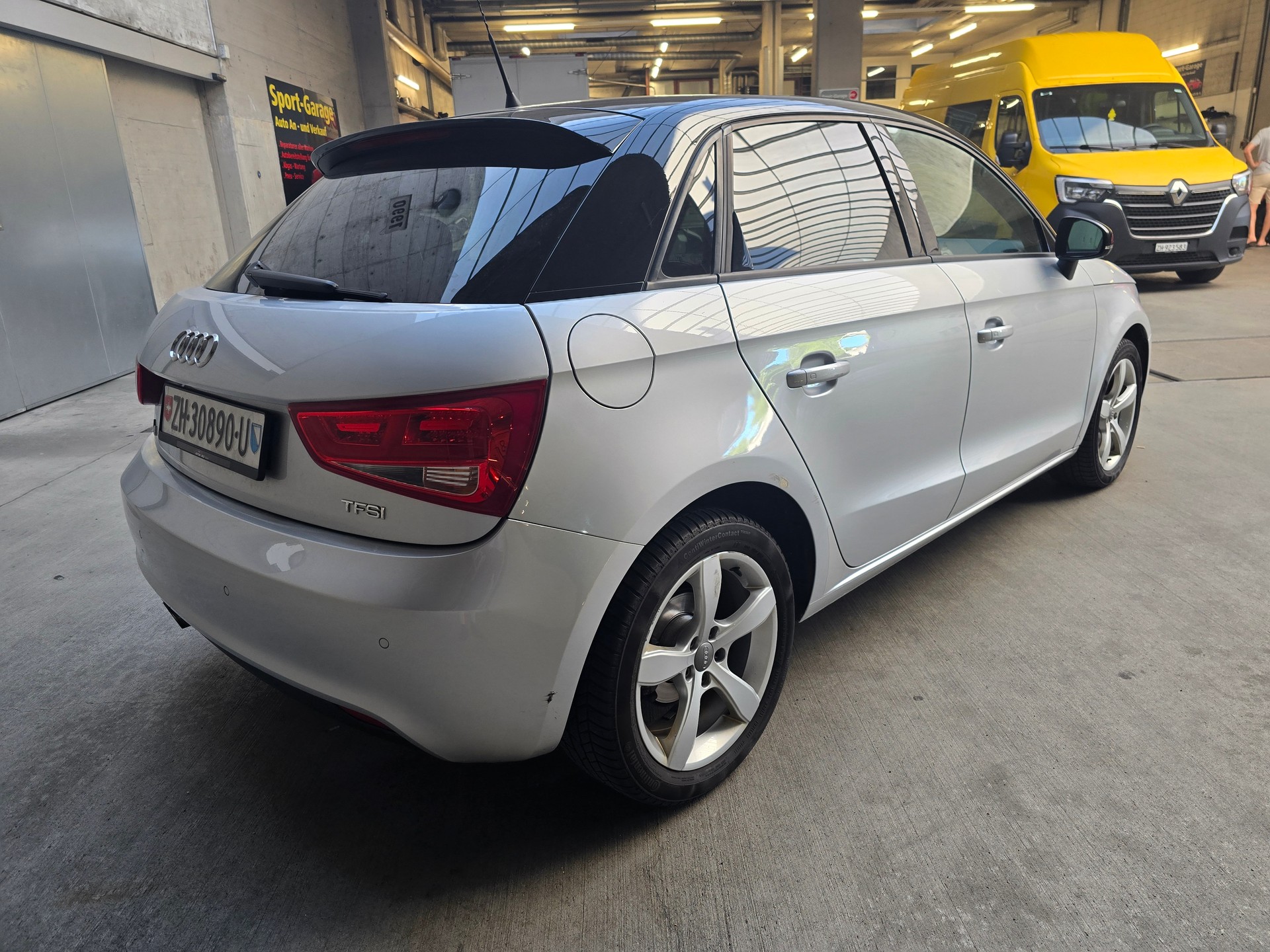 AUDI A1 Sportback 1.4 TFSI Attraction S-tronic-image-3