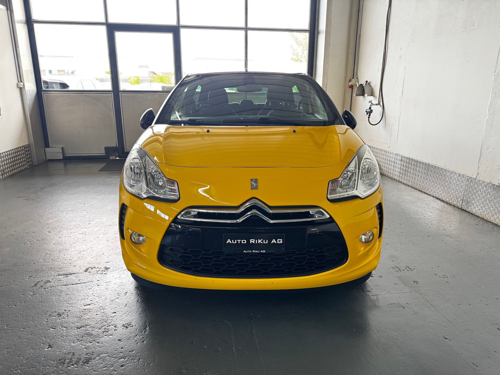 DS AUTOMOBILES DS3 1.6 VTi SO Chic-showroom-element-3