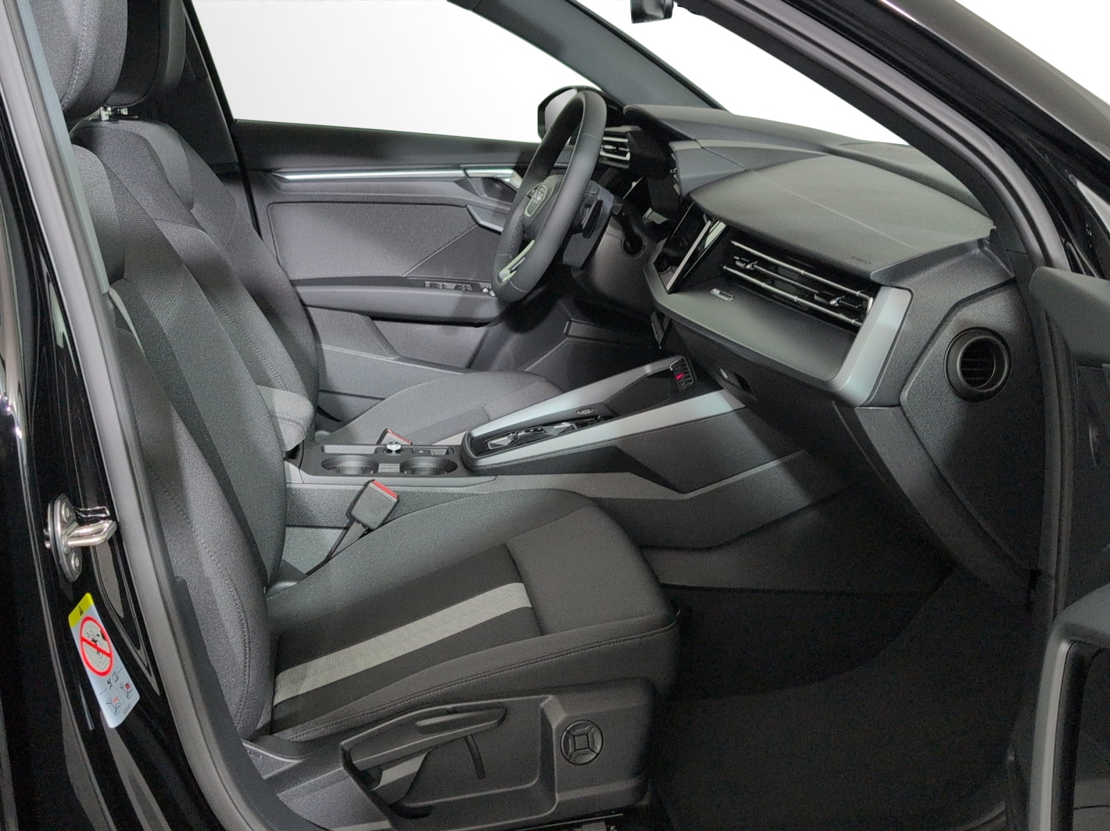 AUDI A3 Sportback TFSI 110 kW Attraction S tronic-image-6