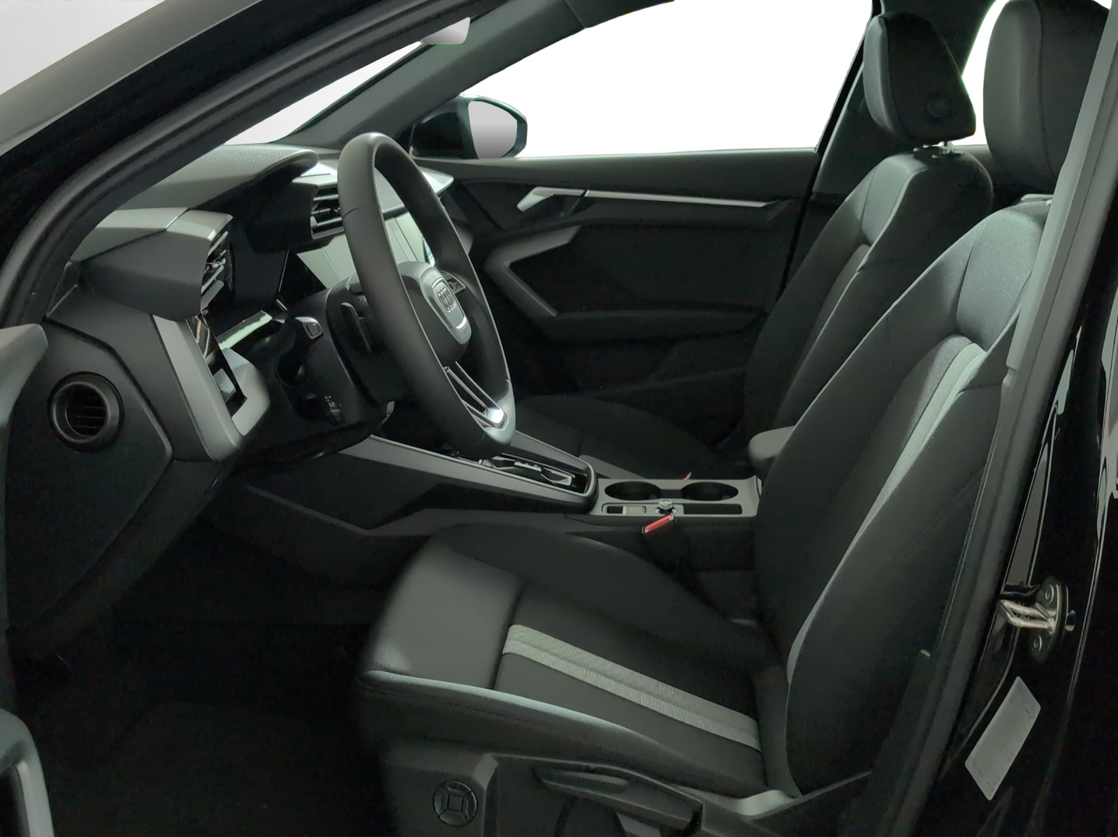 AUDI A3 Sportback TFSI 110 kW Attraction S tronic-image-5
