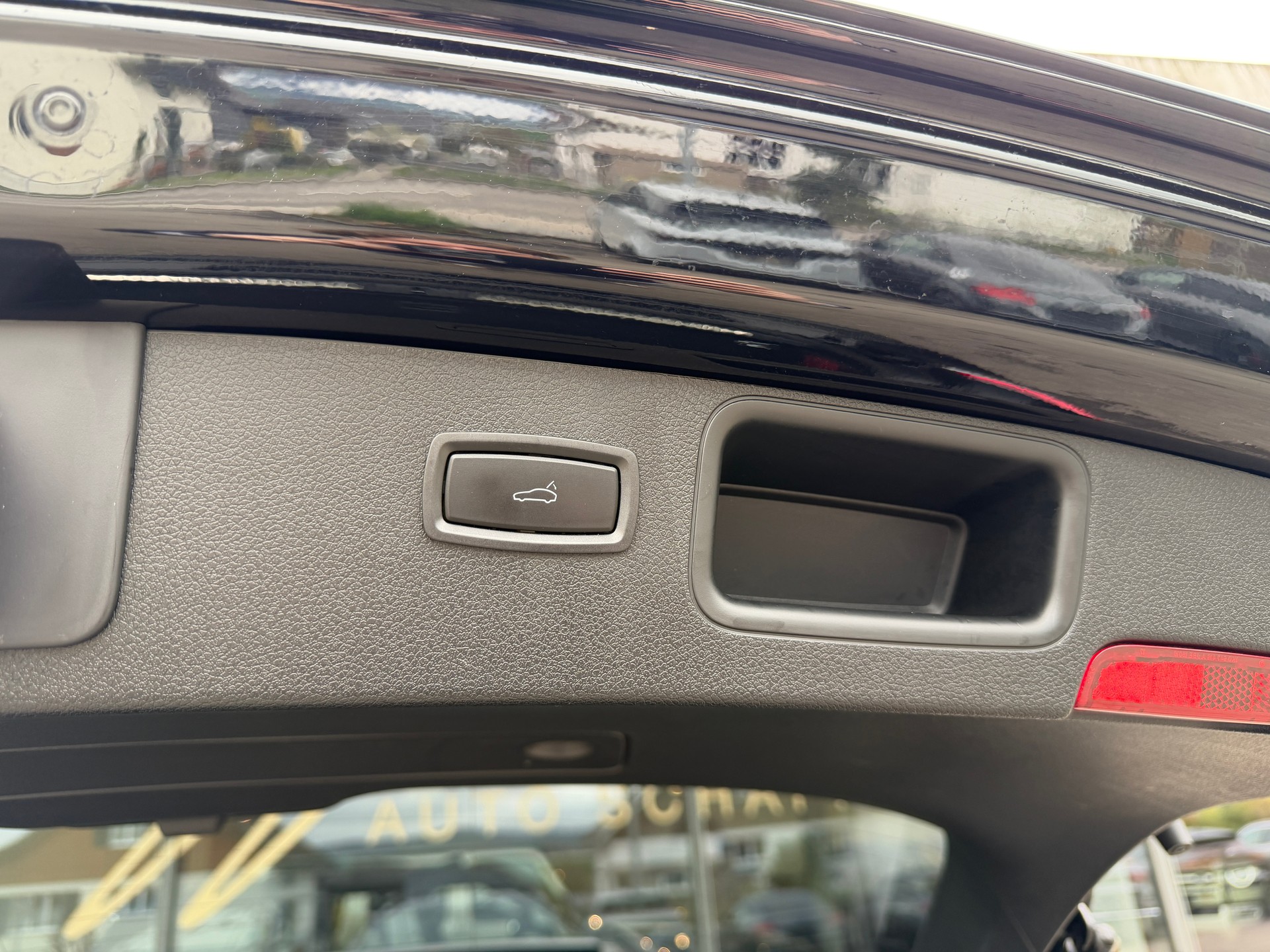 PORSCHE Macan PDK-image-26