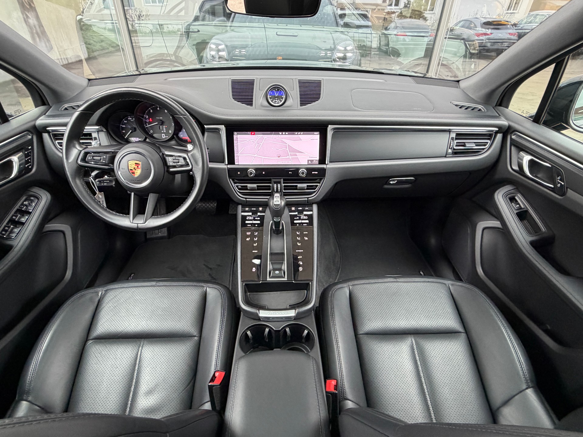 PORSCHE Macan PDK-image-9