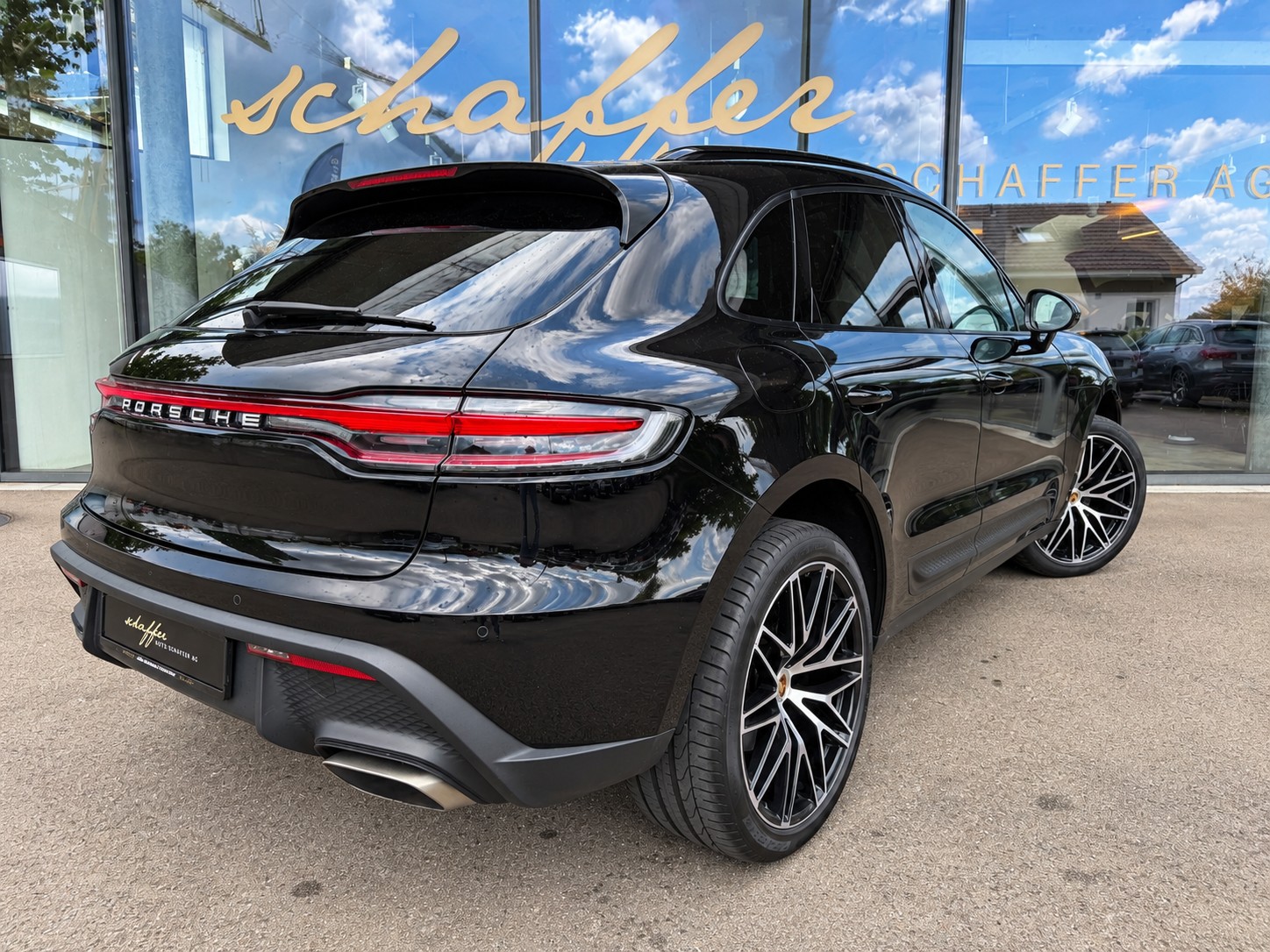 PORSCHE Macan PDK-image-5