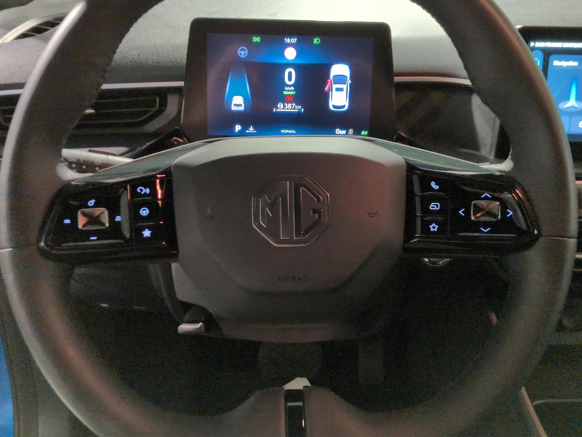 MG 3 1.5 Hybrid Luxury Aut.-image-9