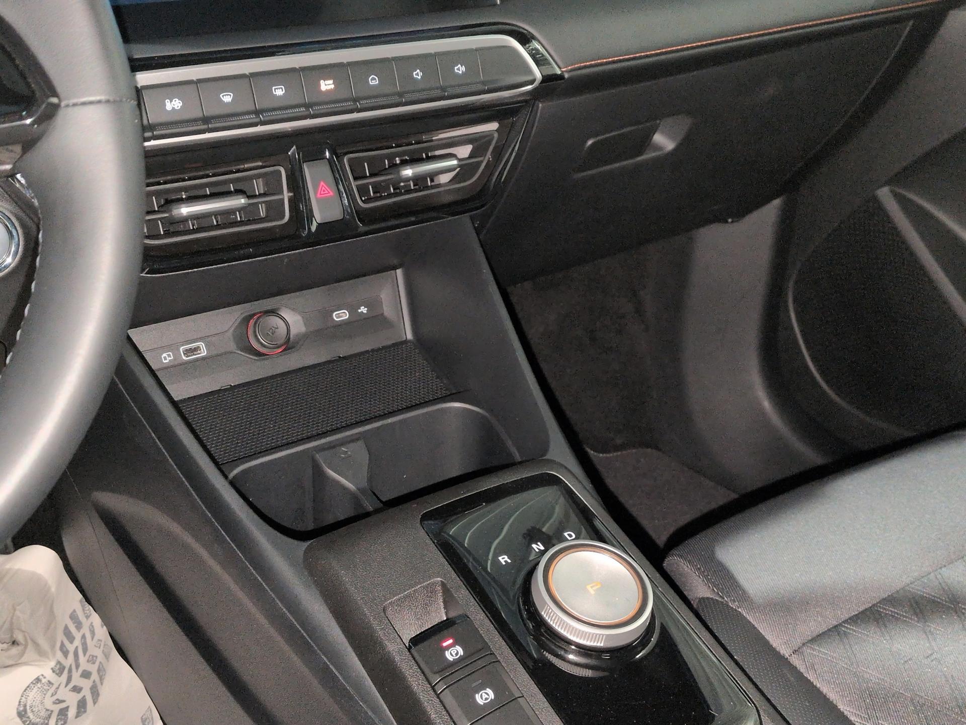 MG 3 1.5 Hybrid Luxury Aut.-image-11