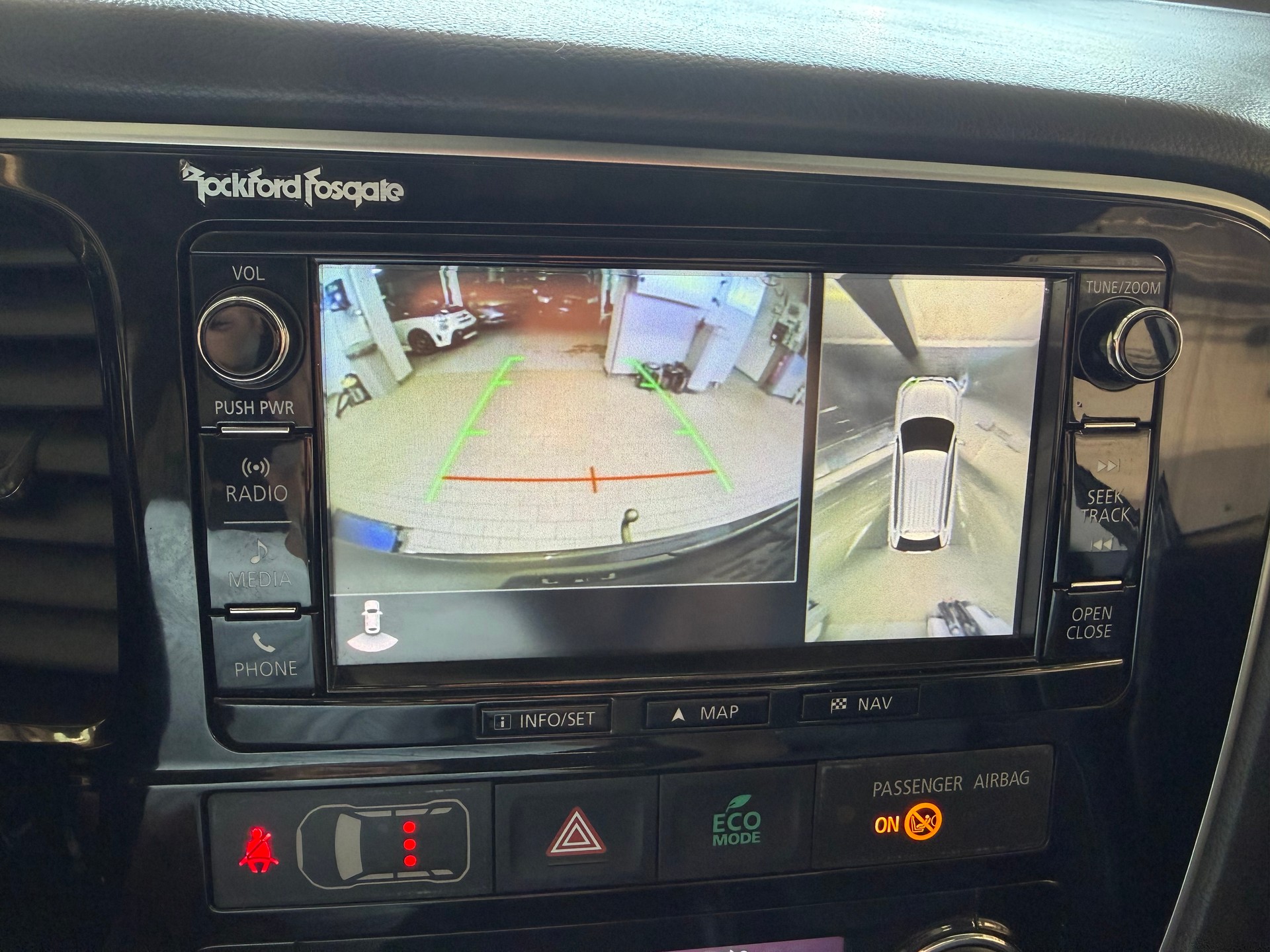 MITSUBISHI Outlander 2.0 PHEV Diamond 4WD Automatic-image-10