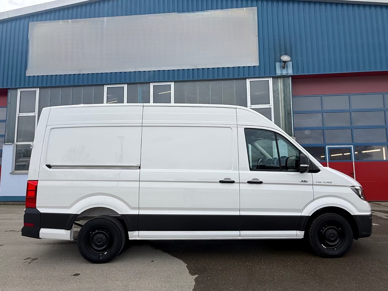 MAN TGE 3.5 4x4 Standard Automat-showroom-element-2