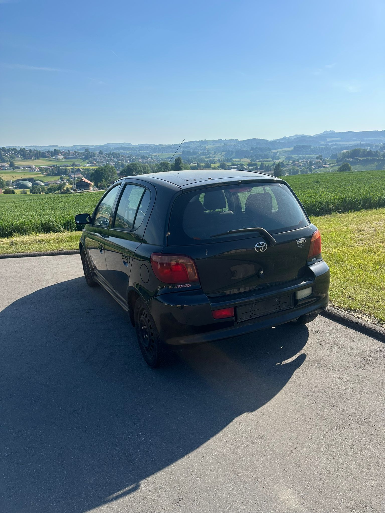 TOYOTA Yaris 1.5 TS-image-1