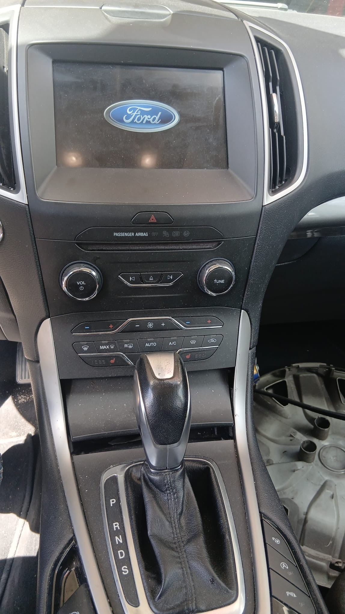 FORD S-Max 2.0 TDCi Trend PoweShift-image-2
