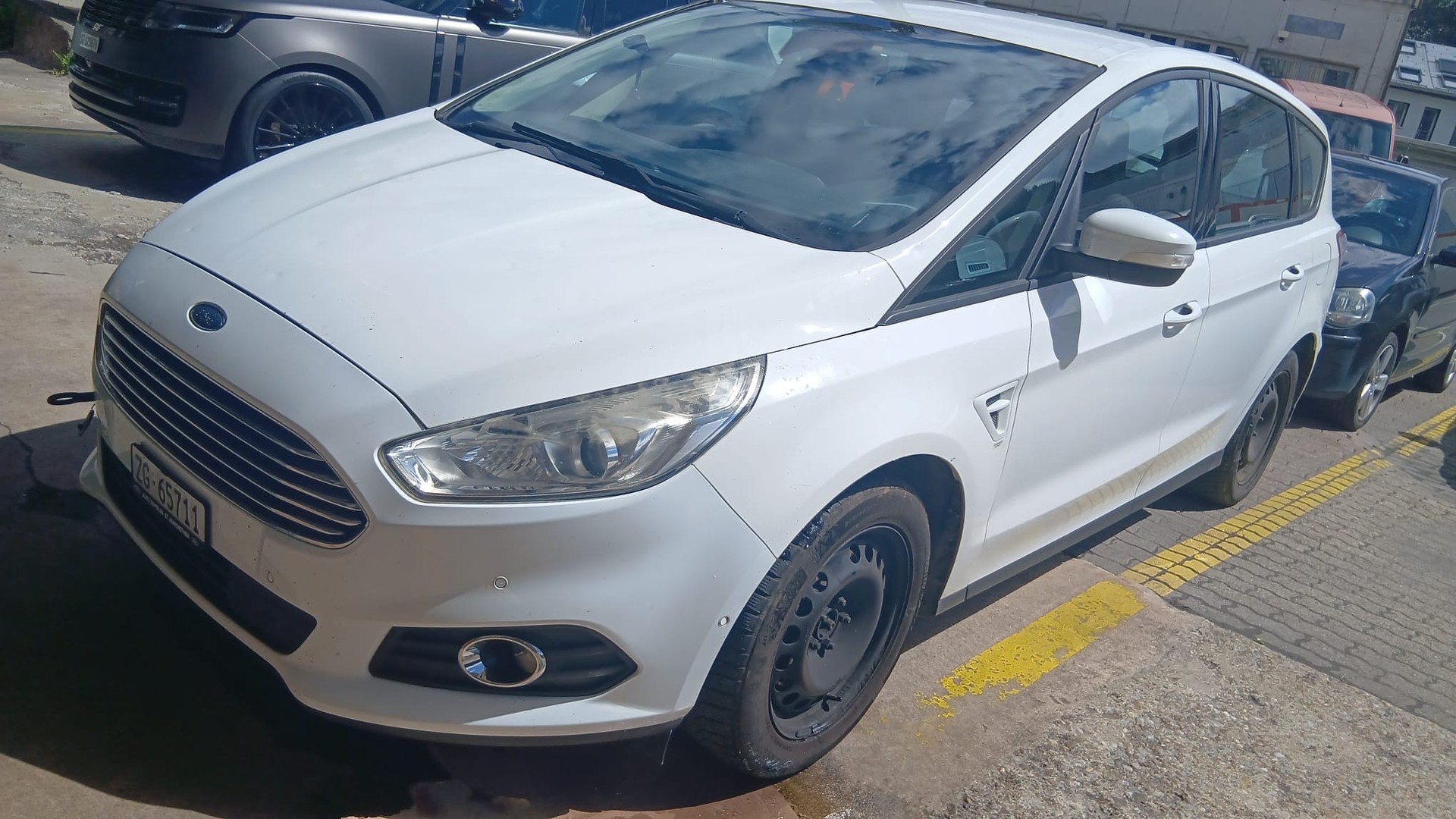 FORD S-Max 2.0 TDCi Trend PoweShift-image-1