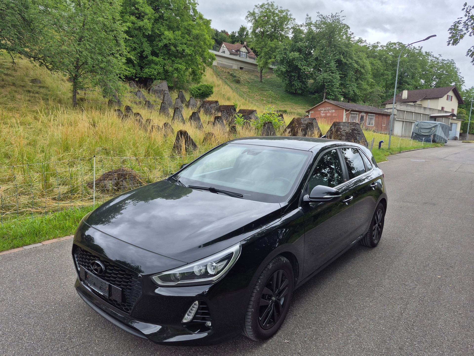 HYUNDAI i30 1.6 CRDi Amplia-image-0