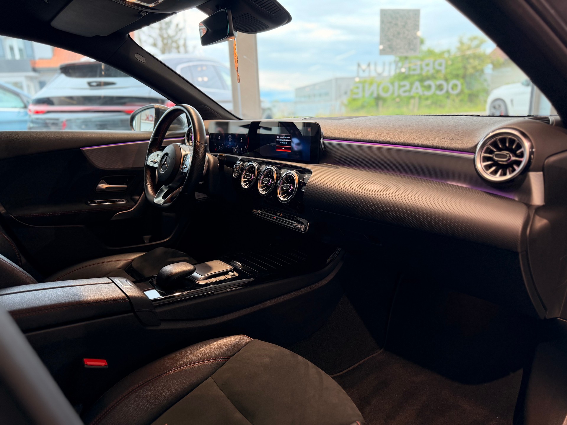 MERCEDES-BENZ A 180 7G-DCT-image-16