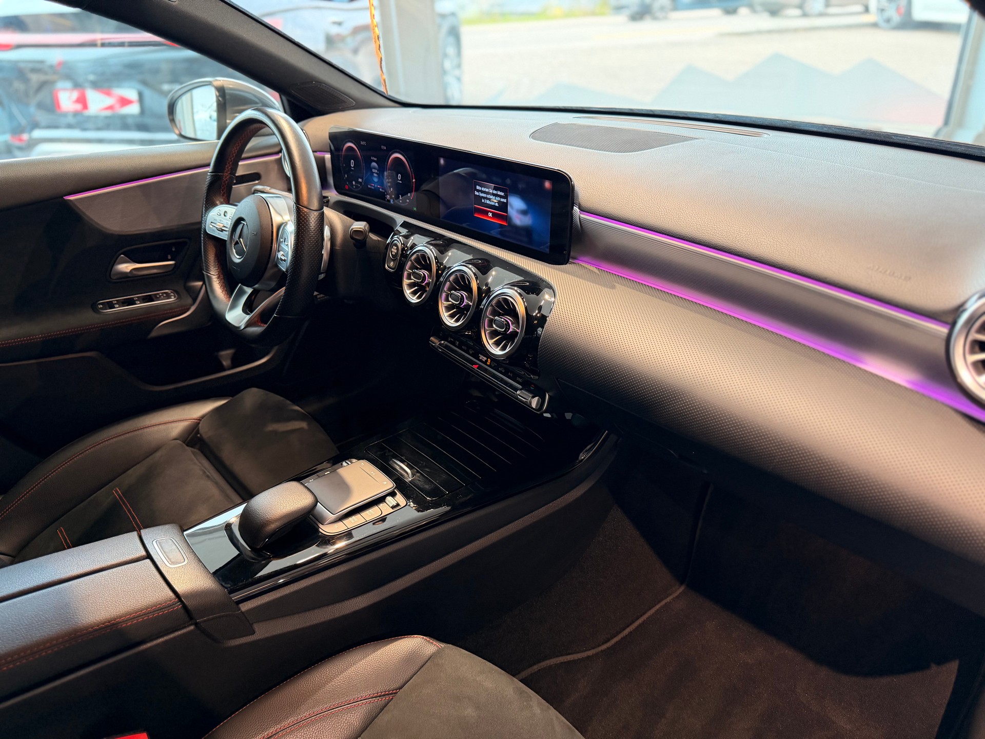 MERCEDES-BENZ A 180 7G-DCT-image-17
