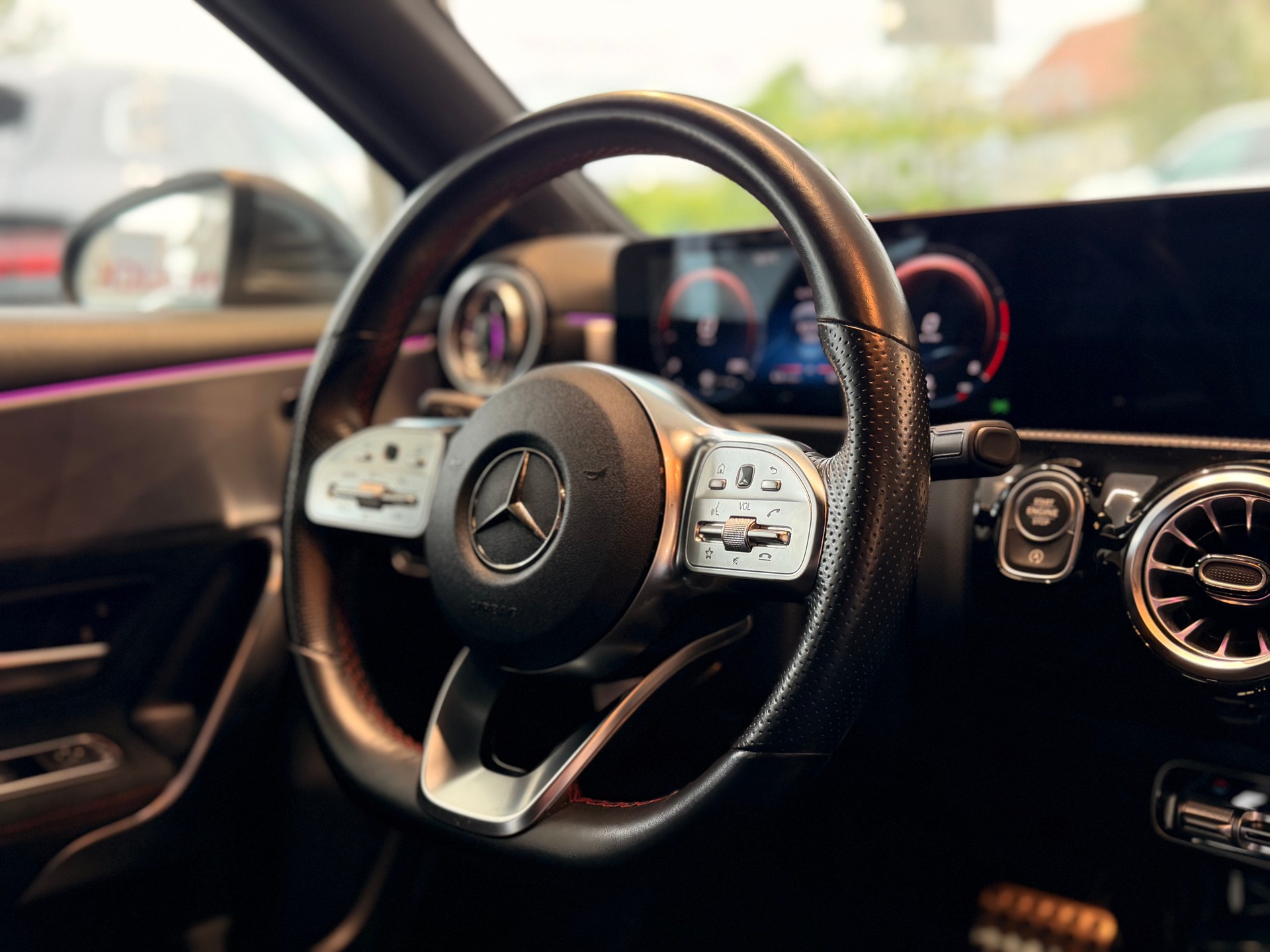 MERCEDES-BENZ A 180 7G-DCT-image-20
