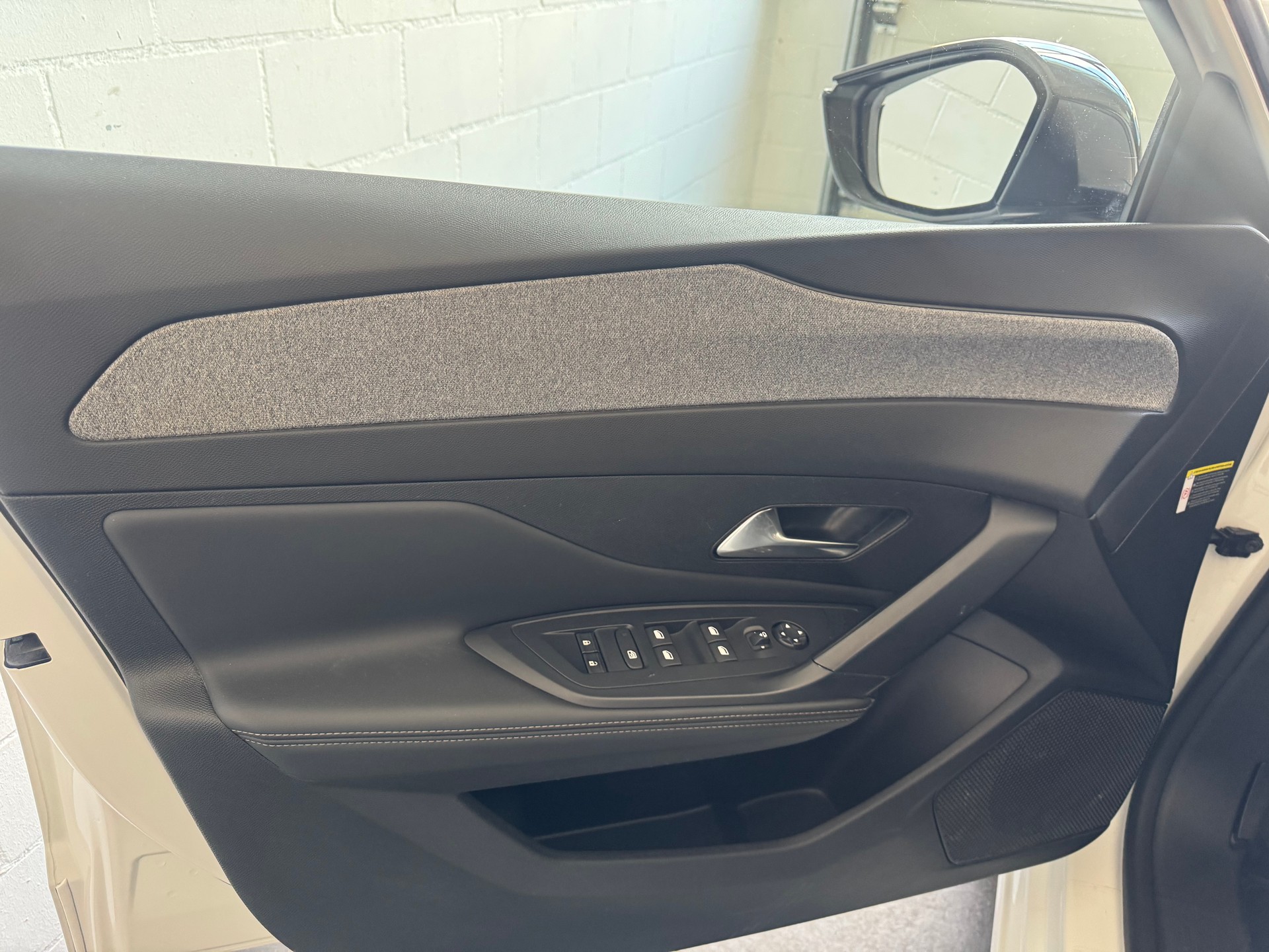 PEUGEOT 308 SW 1.5 BlueHDI Allure Pack EAT8-image-4