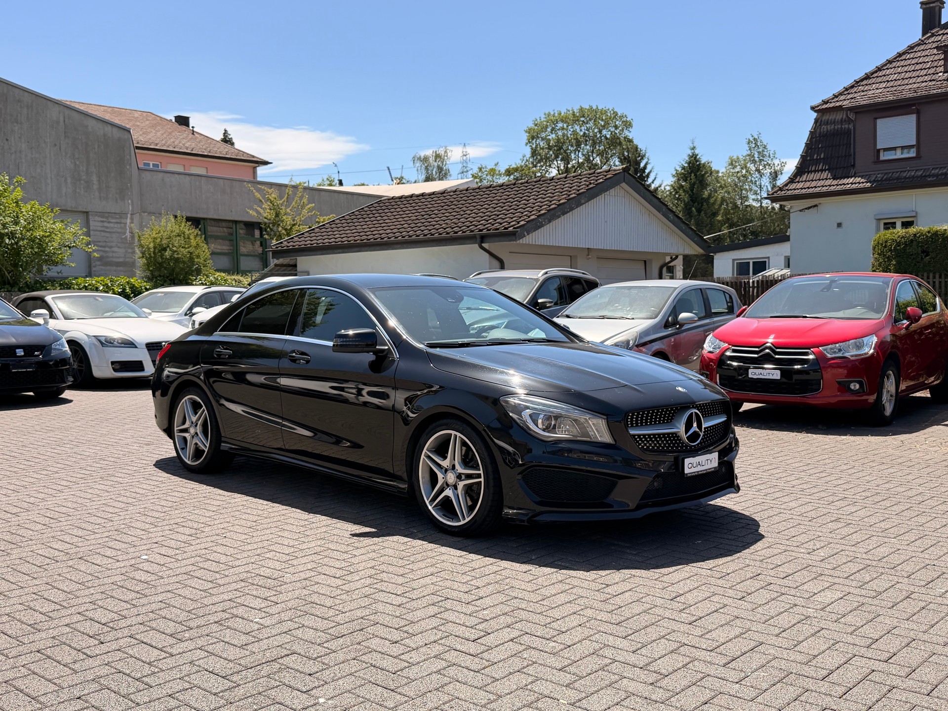 MERCEDES-BENZ CLA 250 AMG Line 7G-DCT 4Matic-image-18