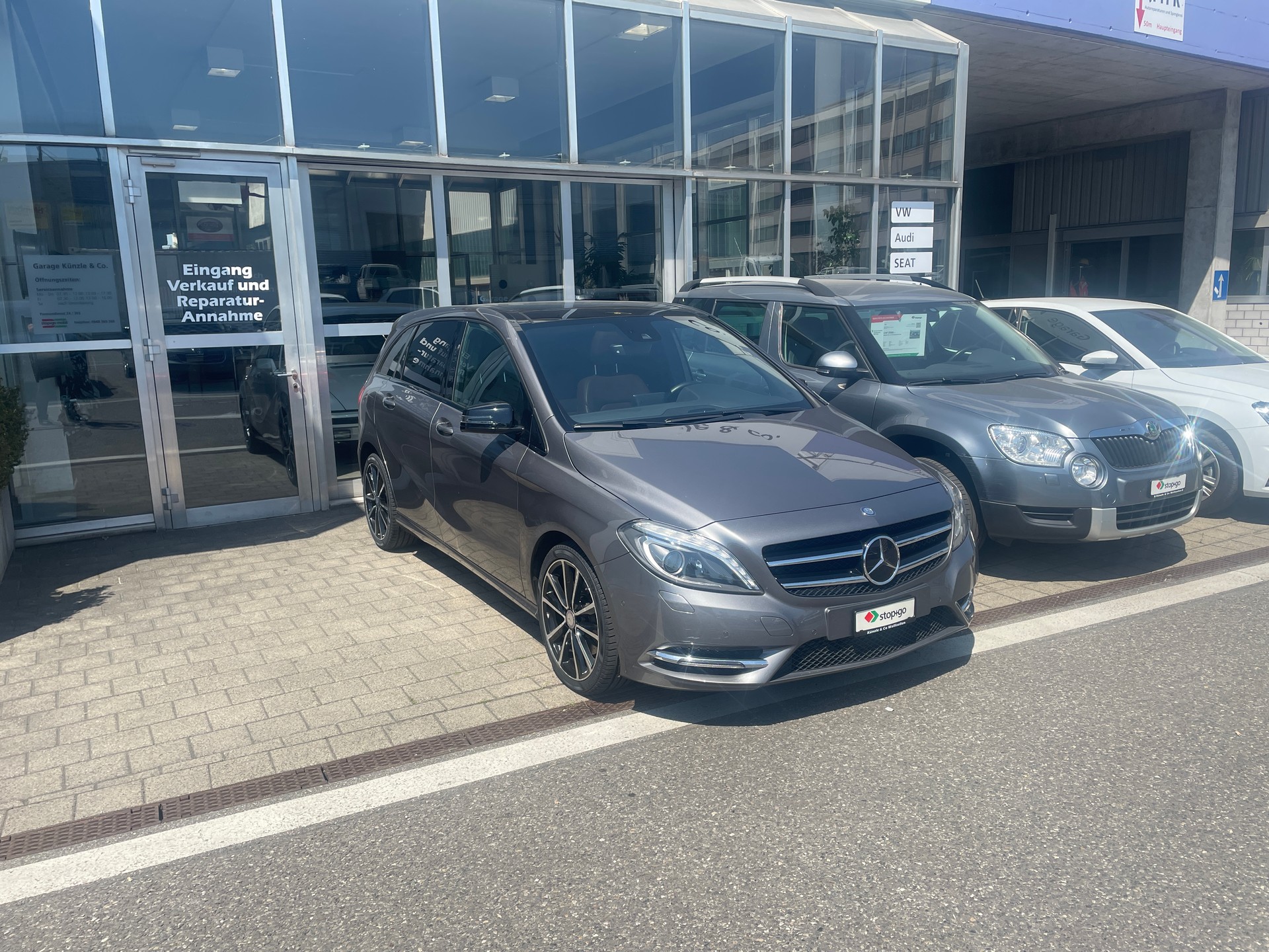 MERCEDES-BENZ B 220 CDI 7G-DCT ANHÄNGEKUPPLUNG-image-1