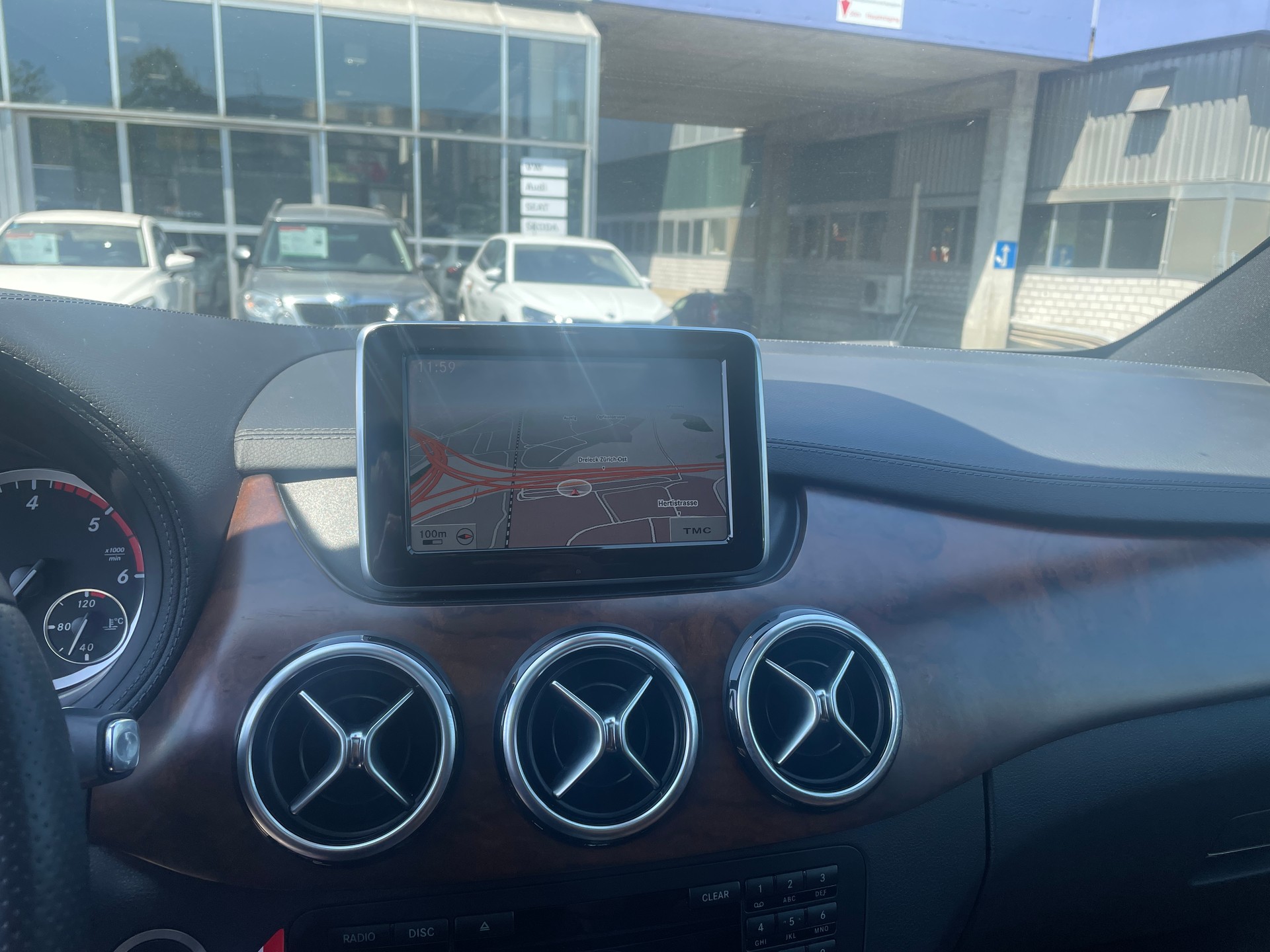 MERCEDES-BENZ B 220 CDI 7G-DCT ANHÄNGEKUPPLUNG-image-9