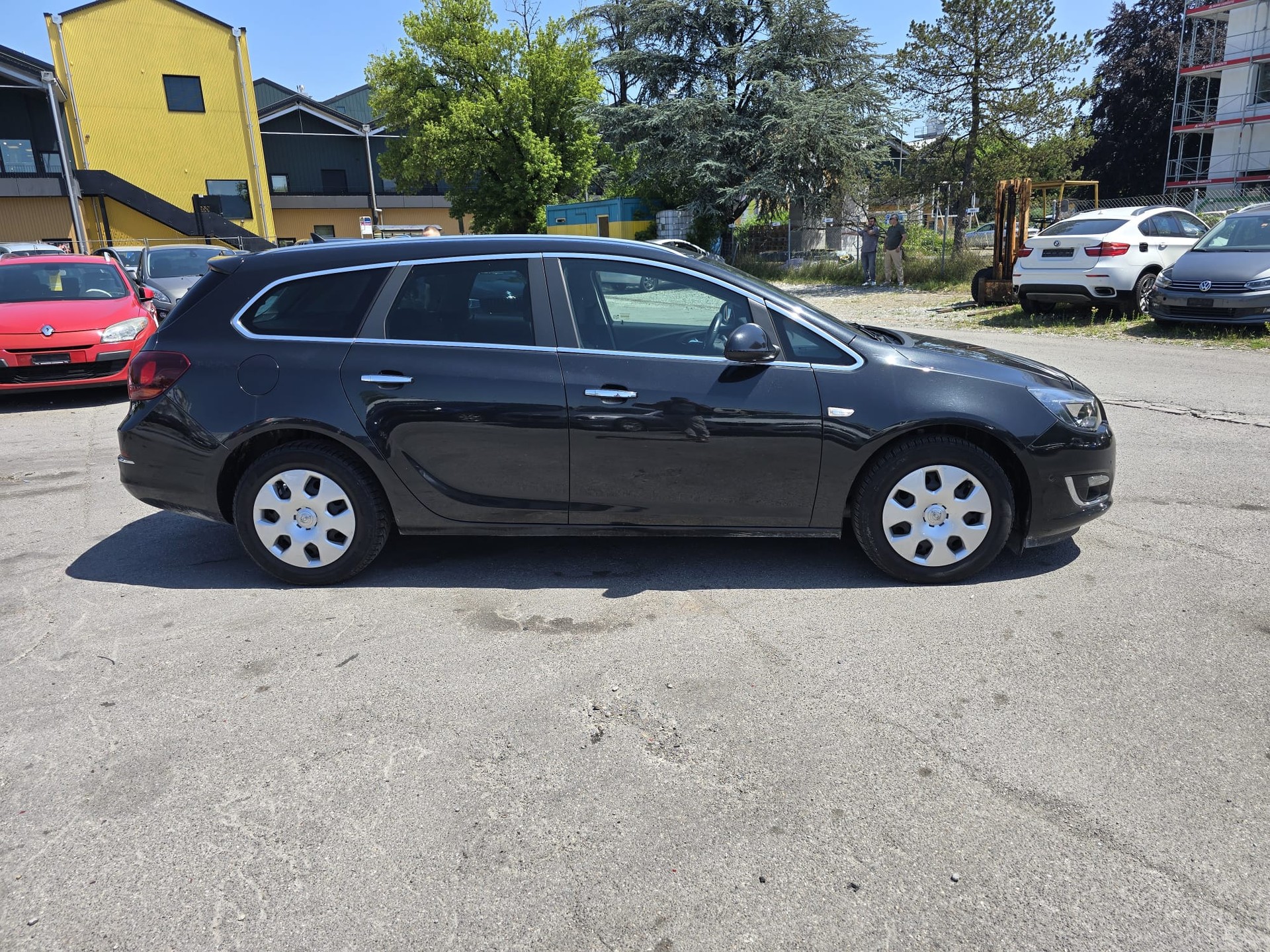 OPEL Astra SportsTourer 1.4i 16V Turbo Active Edition-image-3