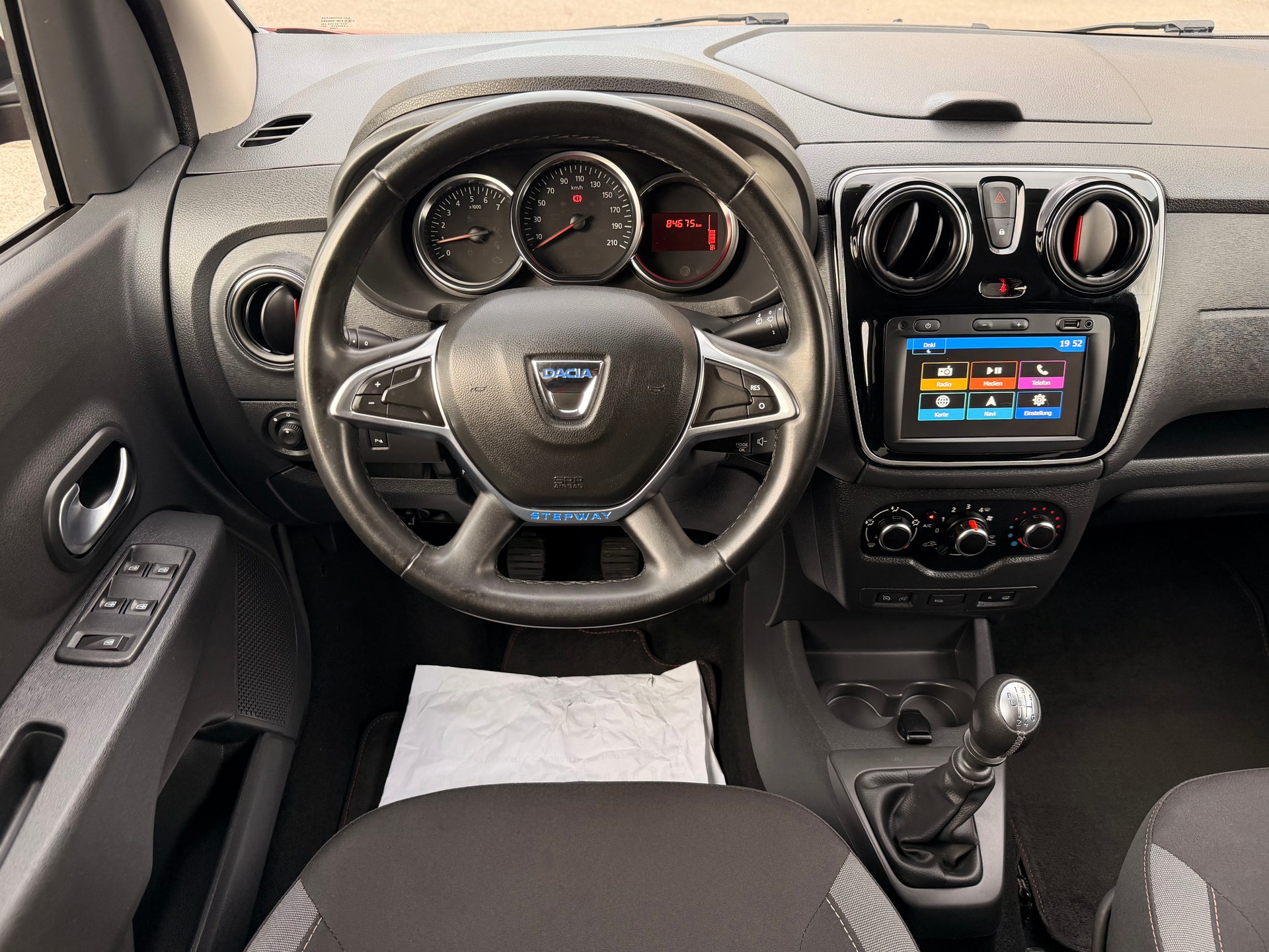 DACIA Lodgy TCE 130 Stepway 7PL-image-7