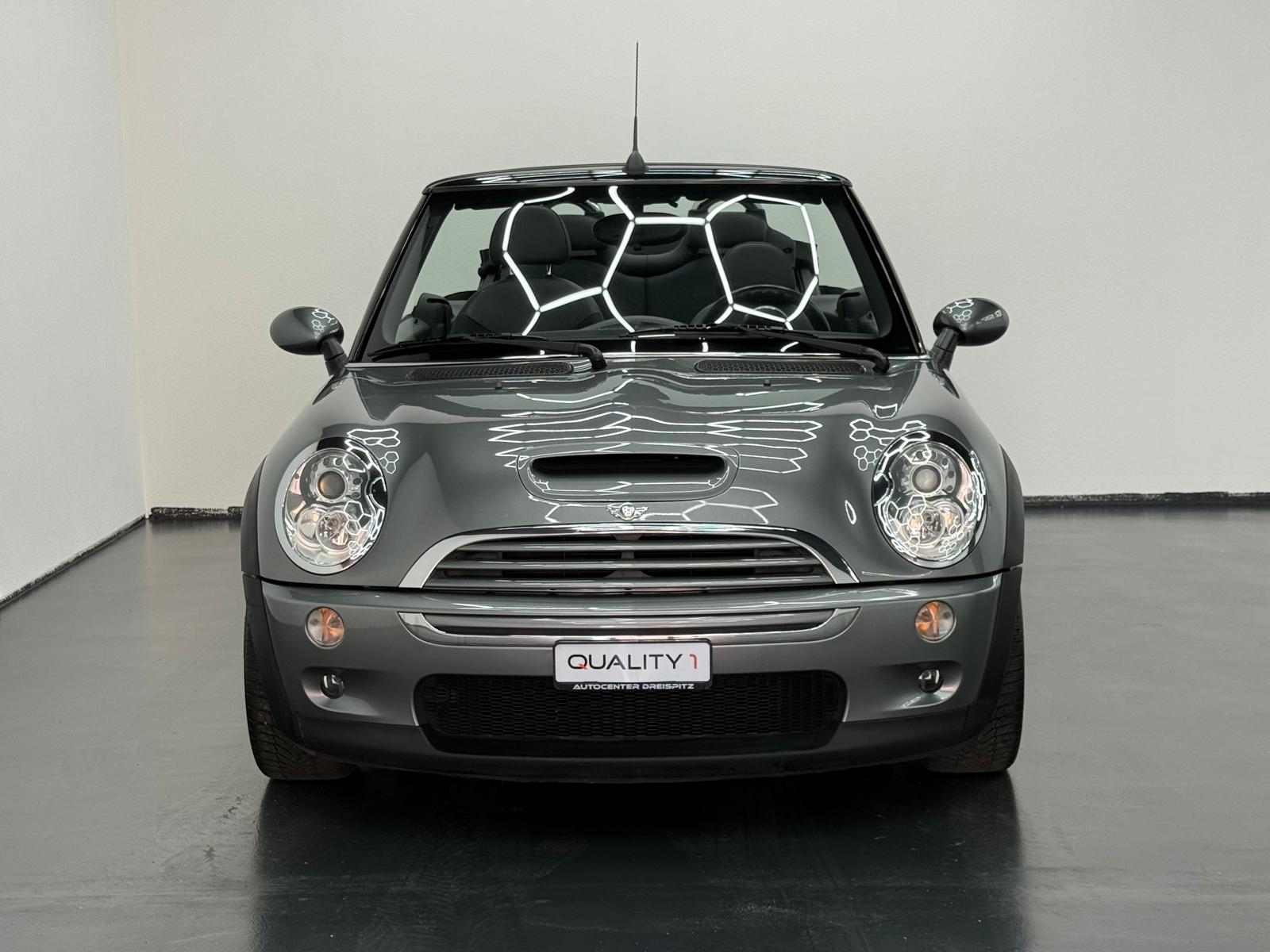 MINI Cooper S Cabriolet-image-2
