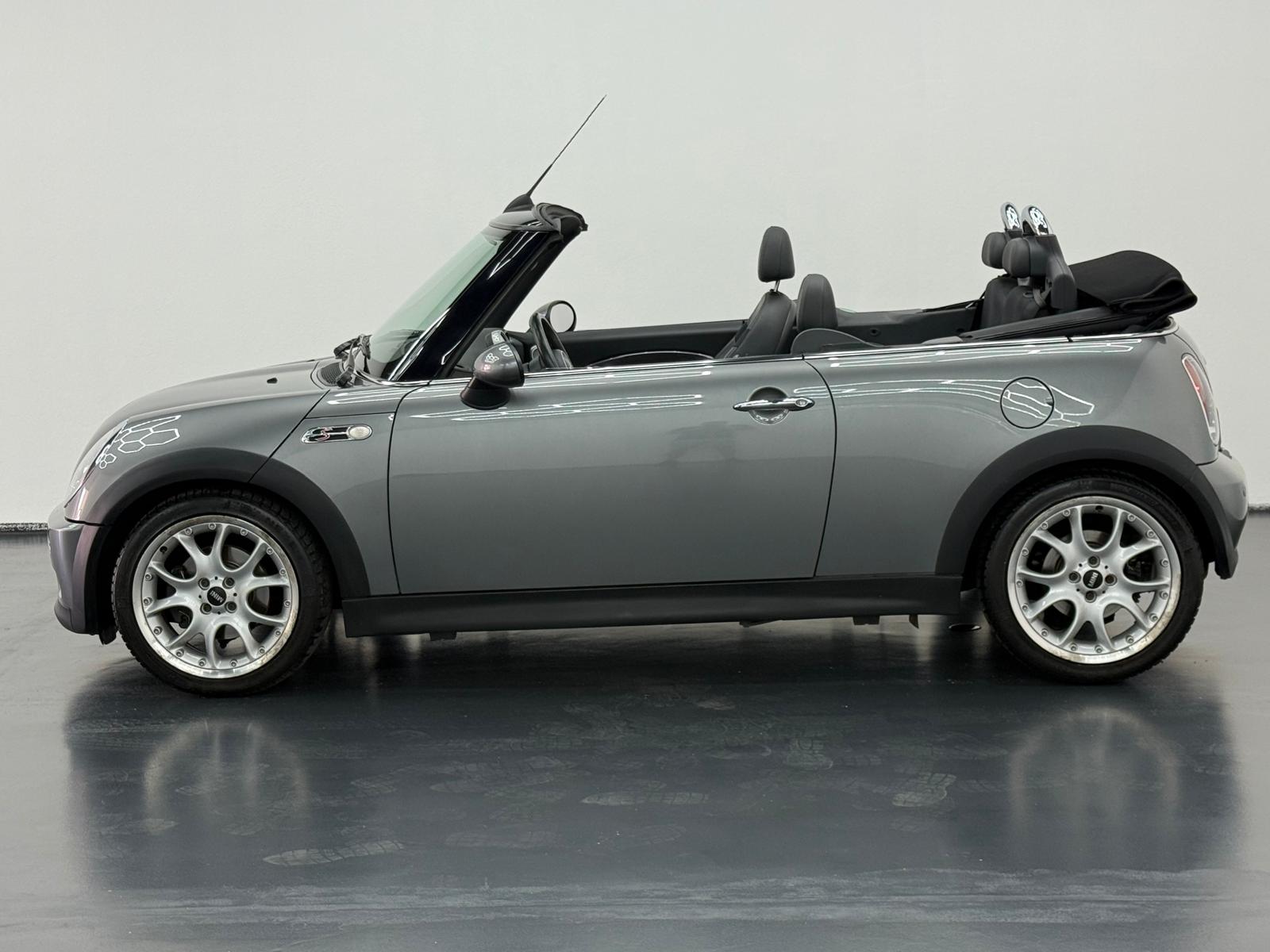 MINI Cooper S Cabriolet-image-3