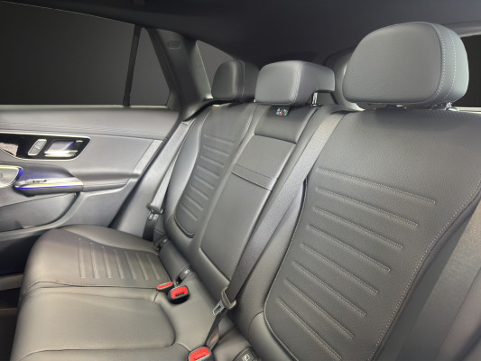 MERCEDES-BENZ GLC 400 e 4M EQ Star-image-10