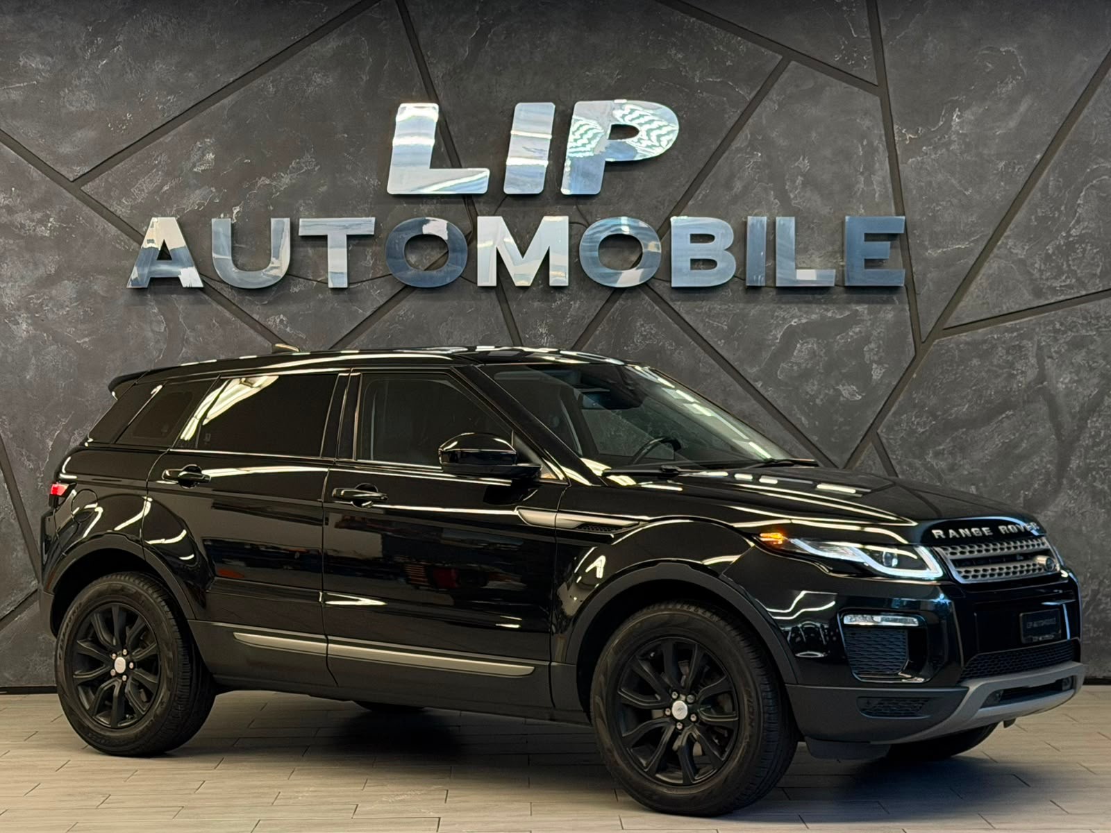 LAND ROVER Range Rover Evoque 2.0 TD4 Pure AT9-image-2