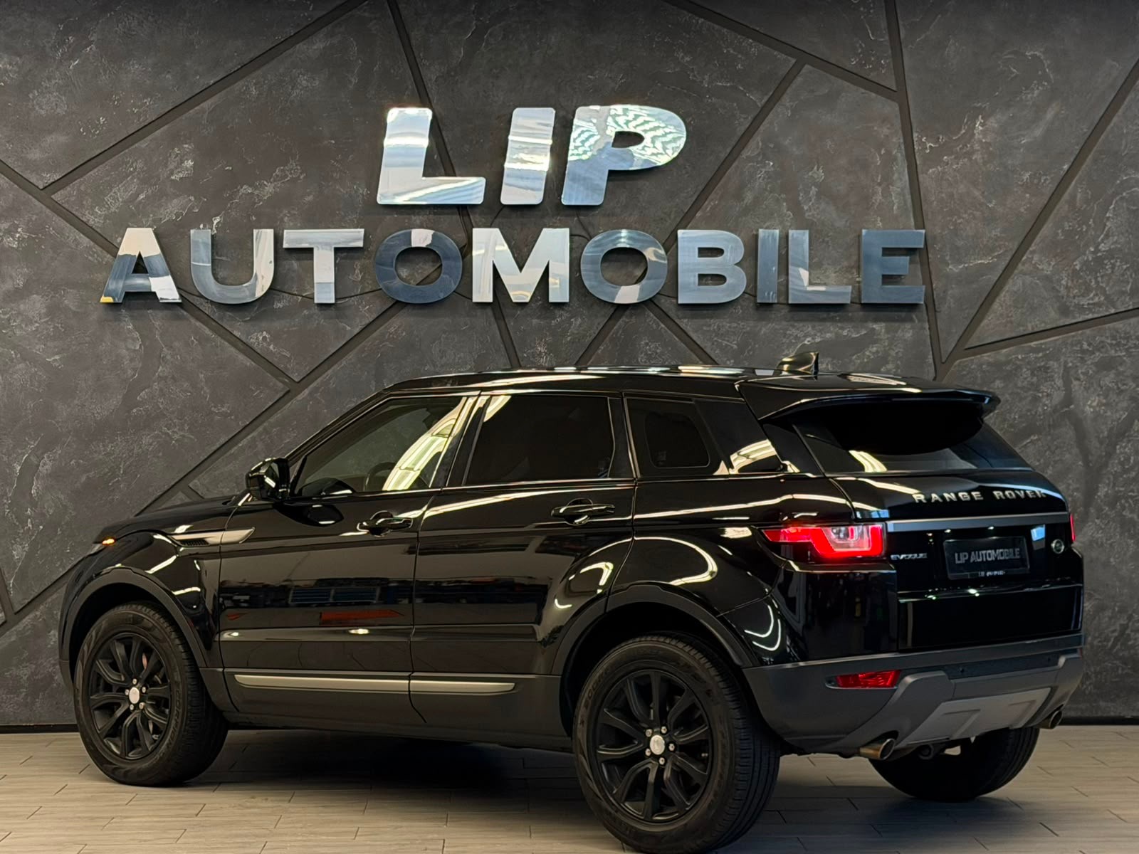 LAND ROVER Range Rover Evoque 2.0 TD4 Pure AT9-image-7