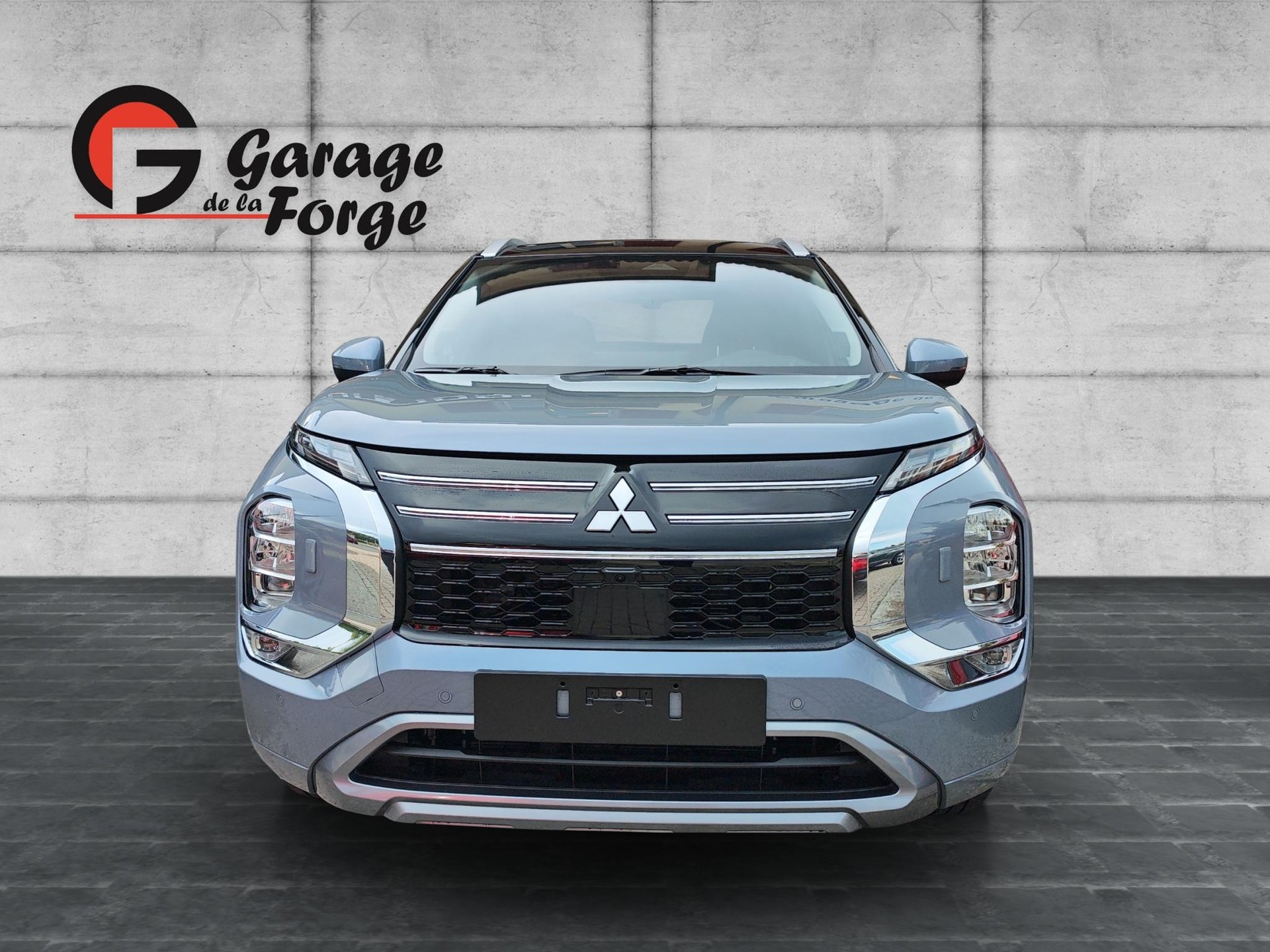 MITSUBISHI Outlander 2.4 PHEV Instyle 4x4-image-1