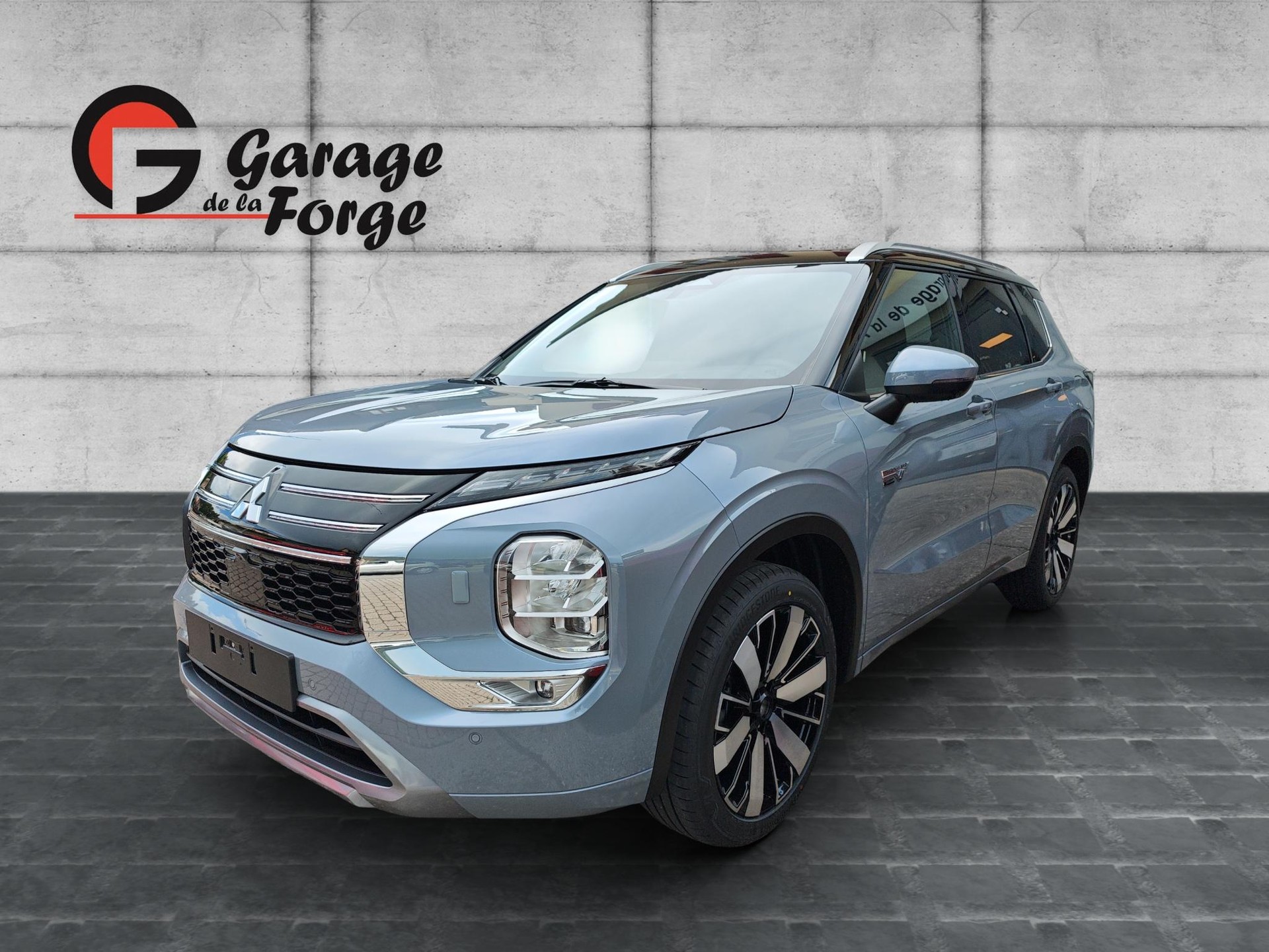 MITSUBISHI Outlander 2.4 PHEV Instyle 4x4-image-2