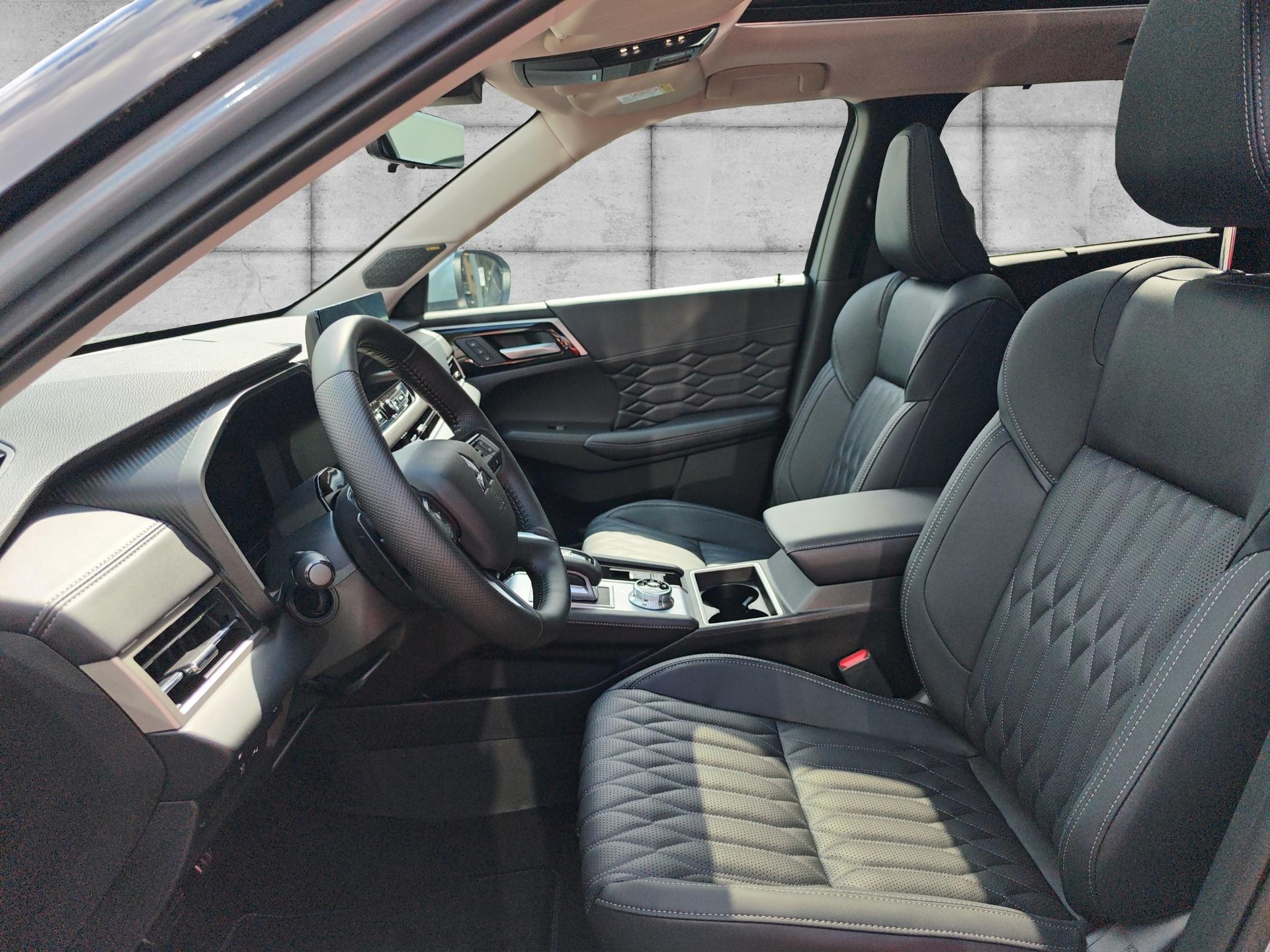 MITSUBISHI Outlander 2.4 PHEV Instyle 4x4-image-5