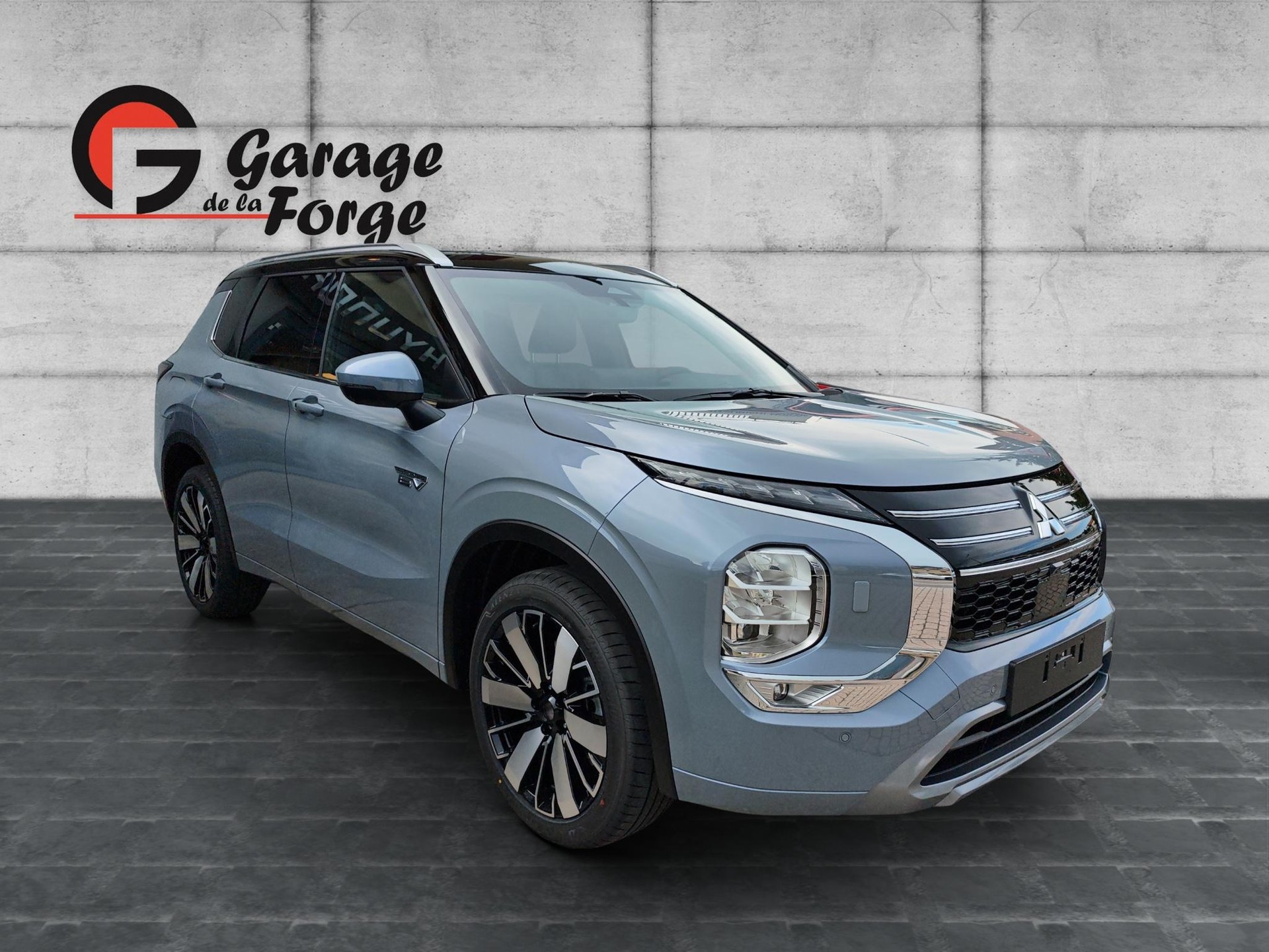MITSUBISHI Outlander 2.4 PHEV Instyle 4x4-image-0
