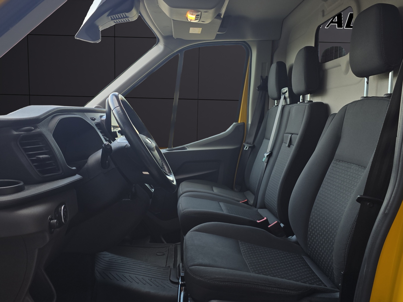 FORD Transit 350 L4 Trend 2.0 TDCi 170 FWD A-image-8