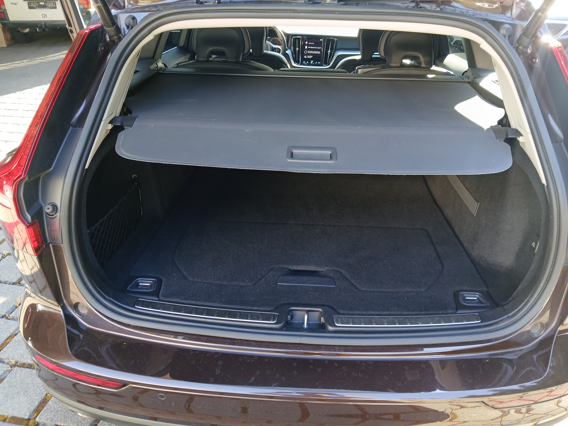 VOLVO V60 D4 AWD Inscription Geartronic-image-13