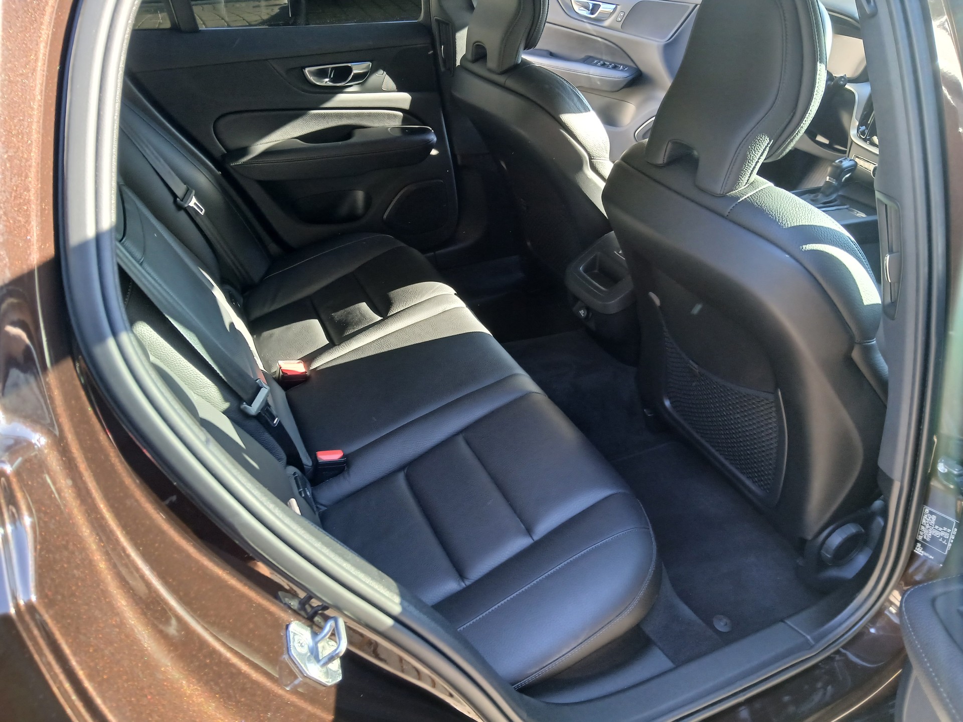 VOLVO V60 D4 AWD Inscription Geartronic-image-11