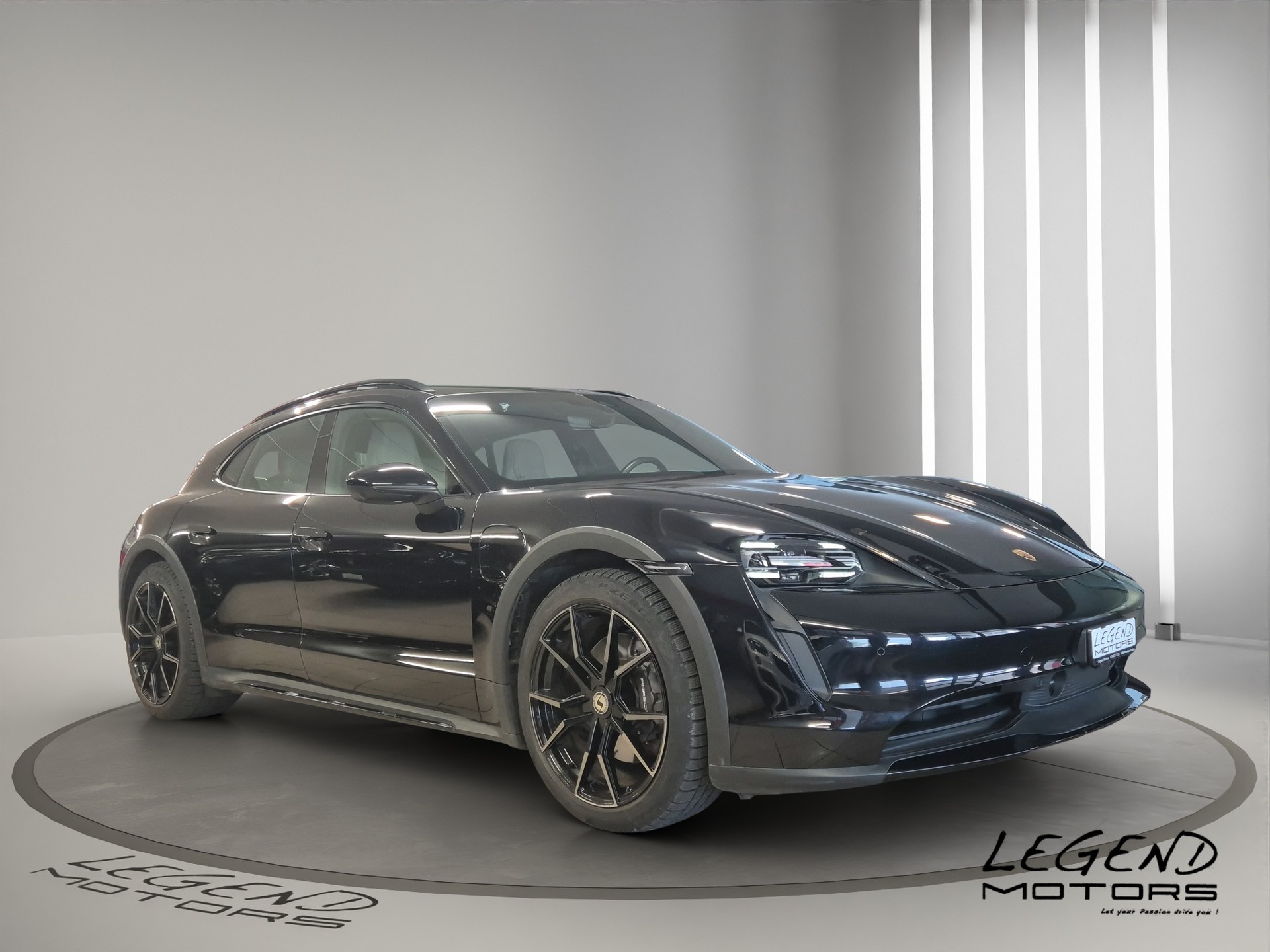 PORSCHE Taycan 4 Cross Turismo LEASING à partir de CHF 565.-/mois-image-0