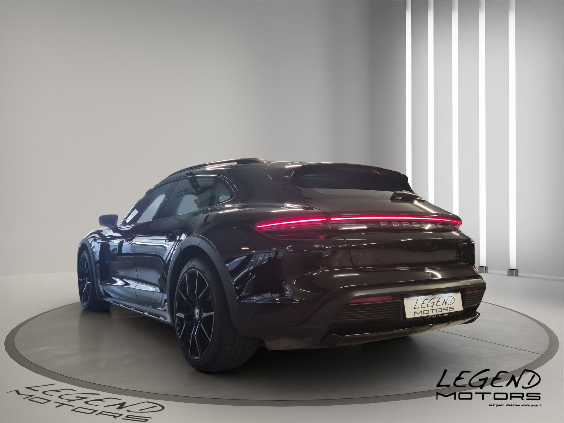 PORSCHE Taycan 4 Cross Turismo LEASING à partir de CHF 565.-/mois-image-3