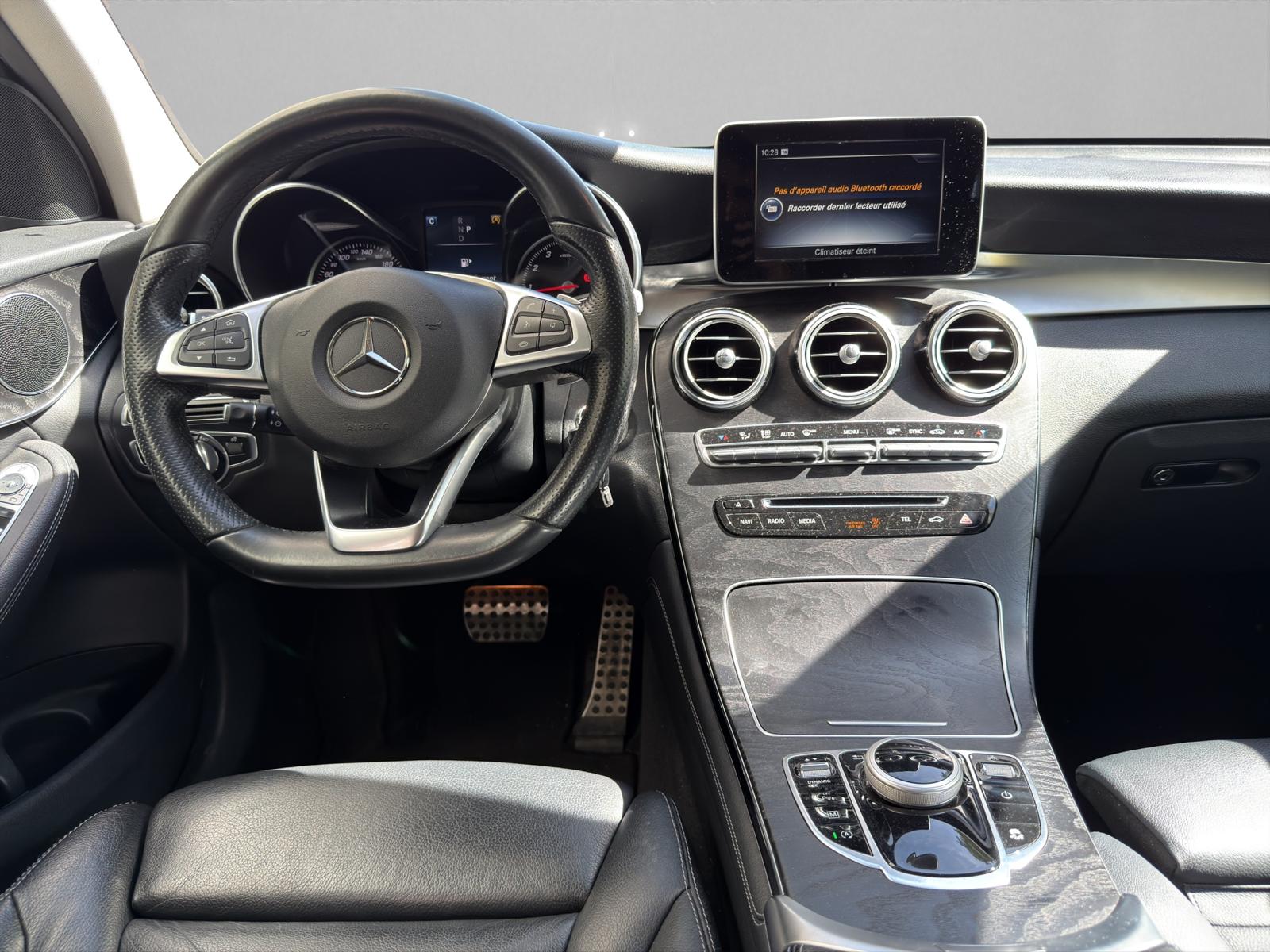 MERCEDES-BENZ GLC 250 AMG Line 4Matic 9G-Tronic-image-6