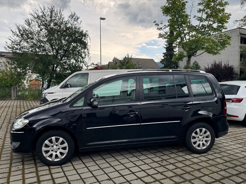 VW Touran 1.9 TDI Trendline-image-6