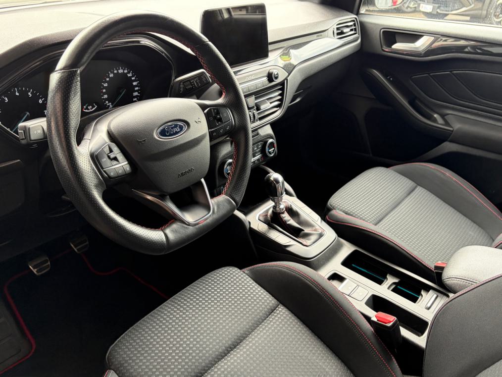 FORD Focus 1.0 SCTi ST Line-image-4