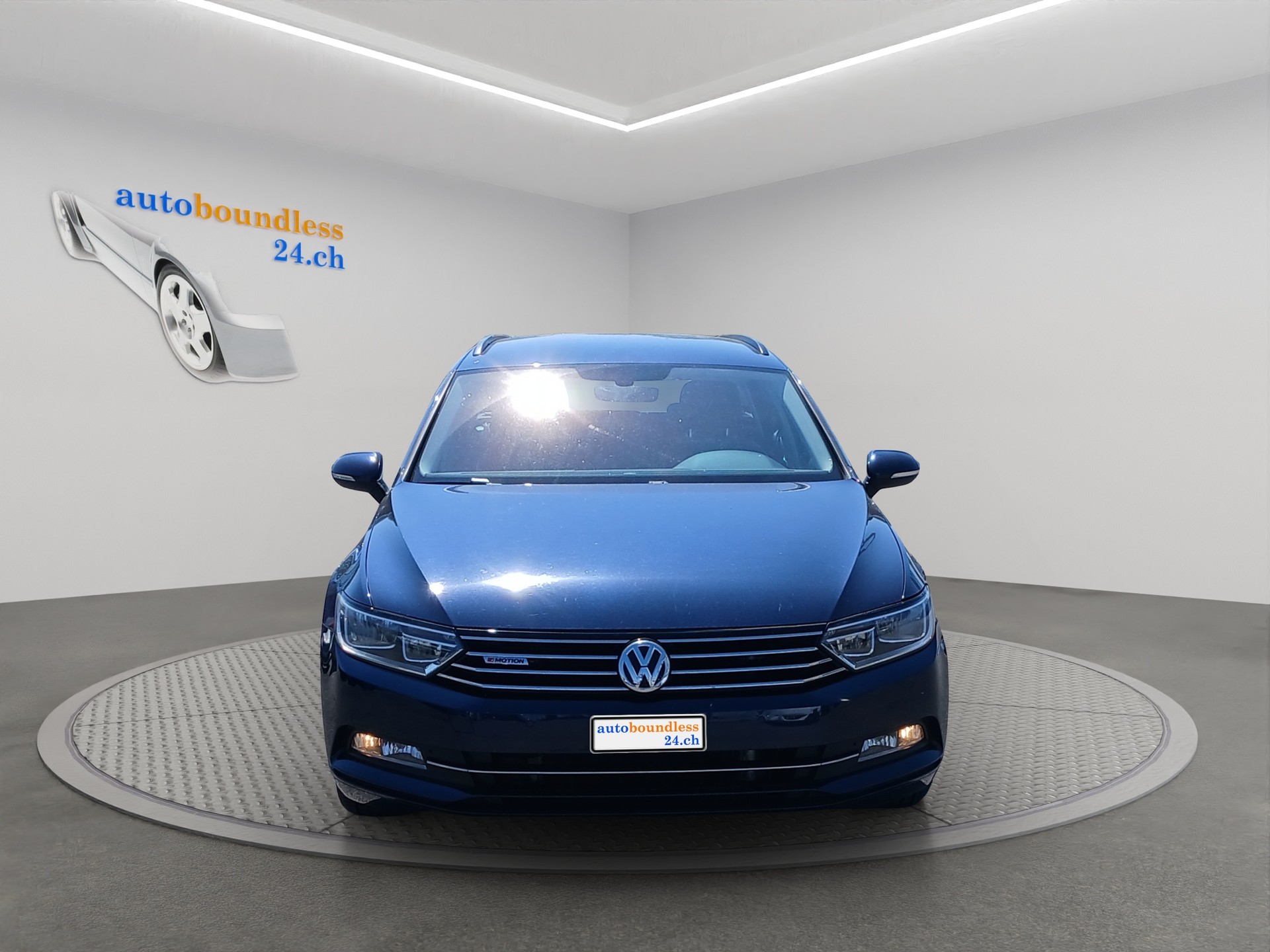 VW Passat Variant 2.0 TDI SCR BMT Family 4Motion-image-0